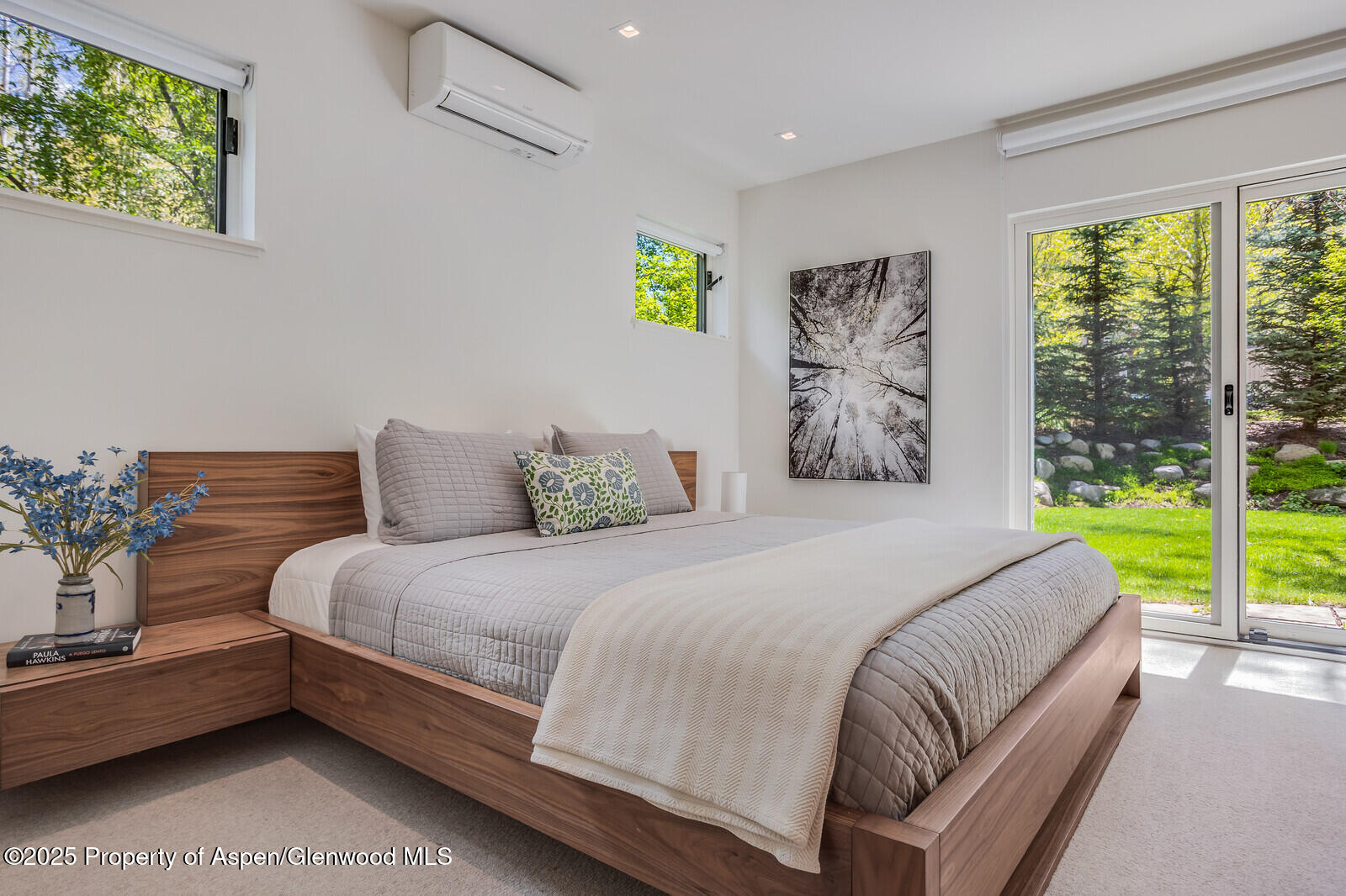 100 Park Avenue Property Photo 25