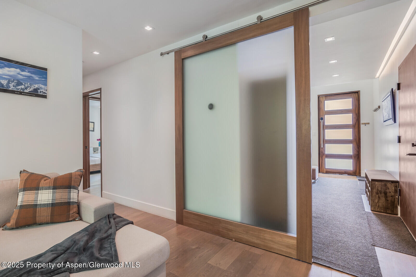 100 Park Avenue Property Photo 33