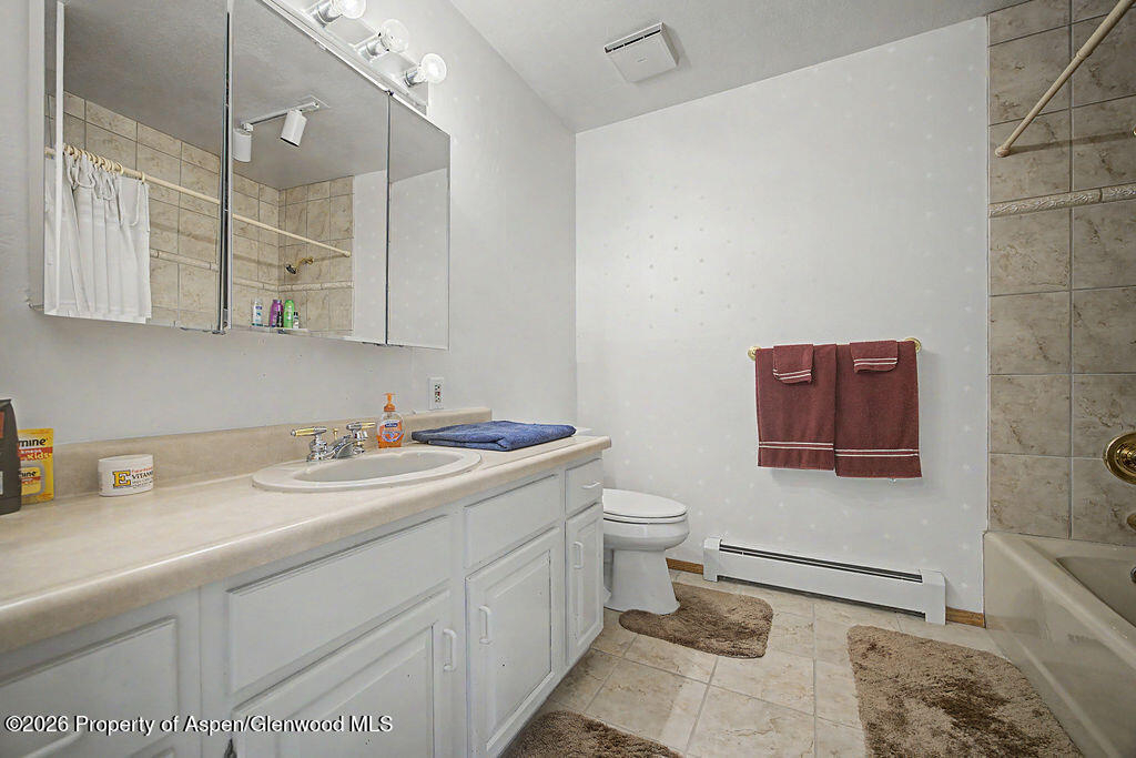 982 Alta Vista Drive Property Photo 21
