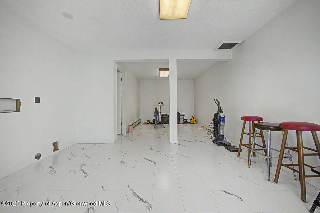 982 Alta Vista Drive Property Photo 34