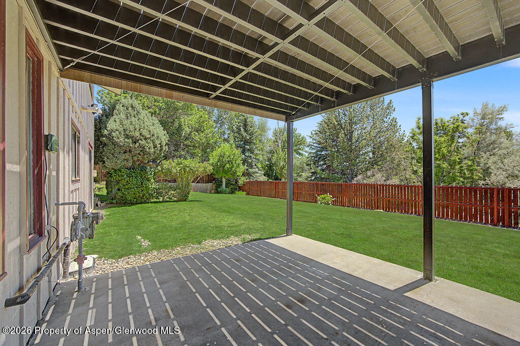 982 Alta Vista Drive Property Photo 37