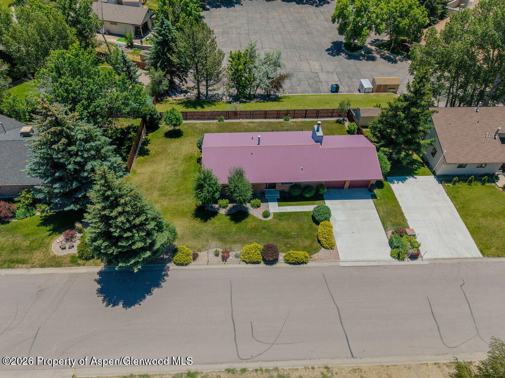 982 Alta Vista Drive Property Photo 45