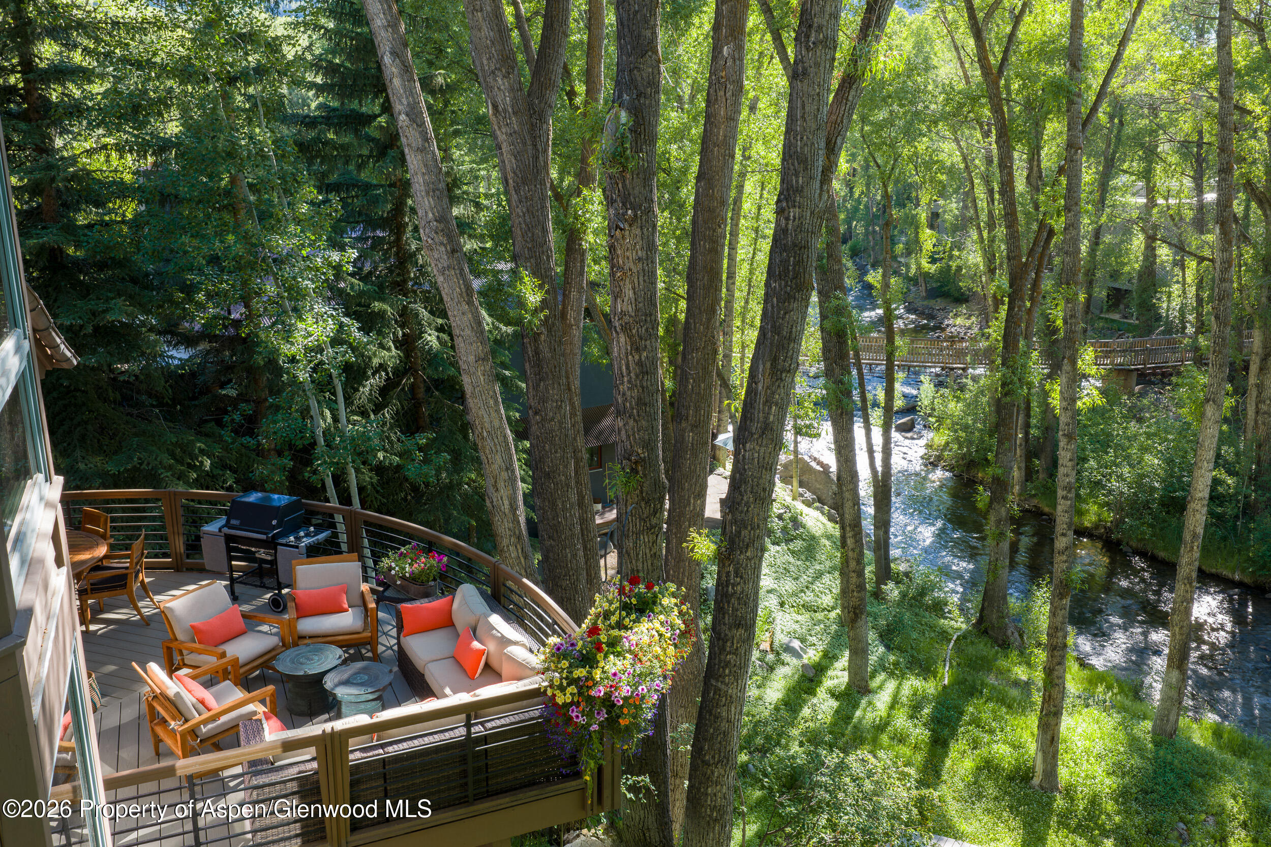 115 Neale Avenue Property Photo 32