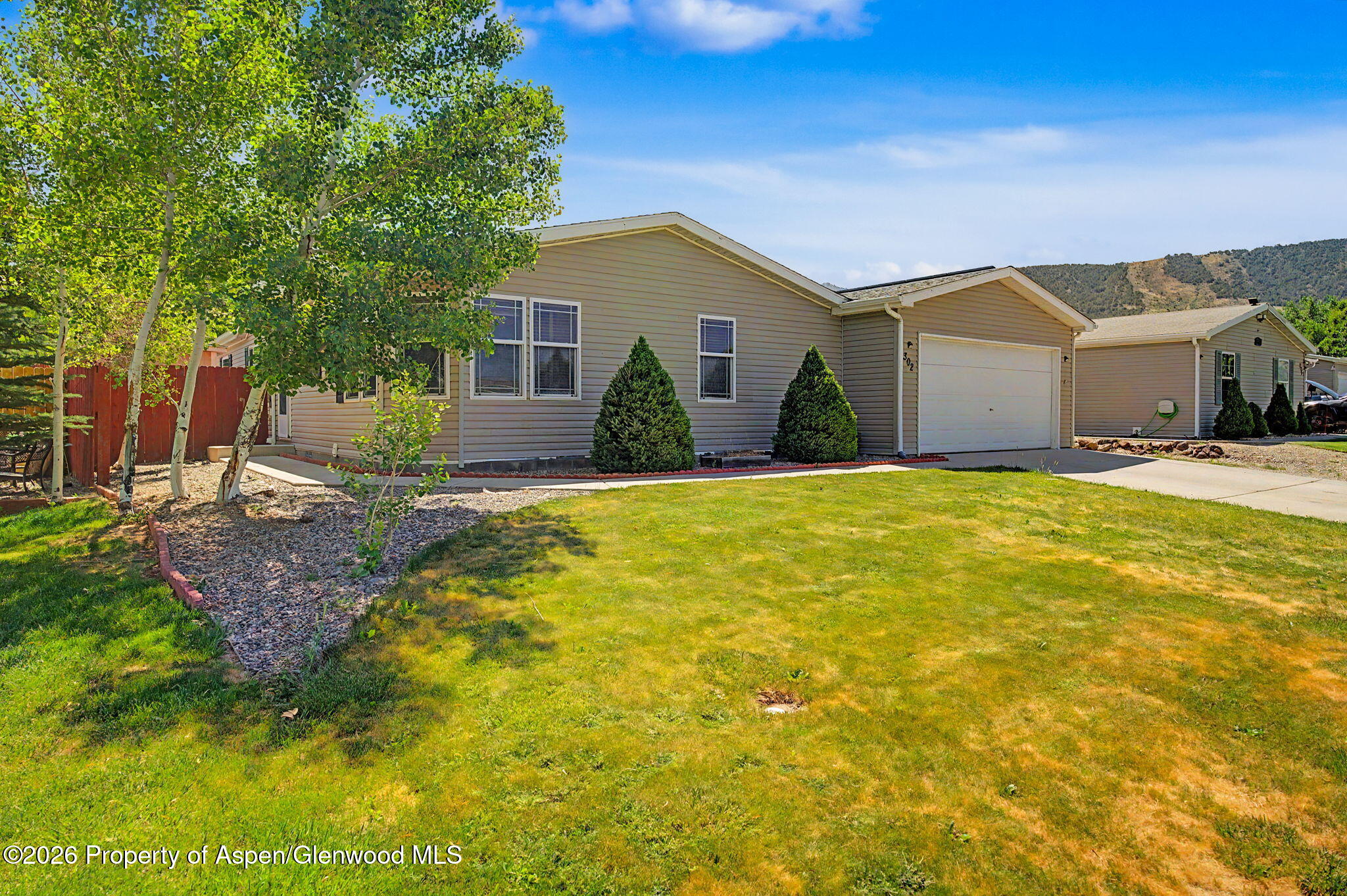 302 Mineral Springs Circle Property Photo 1