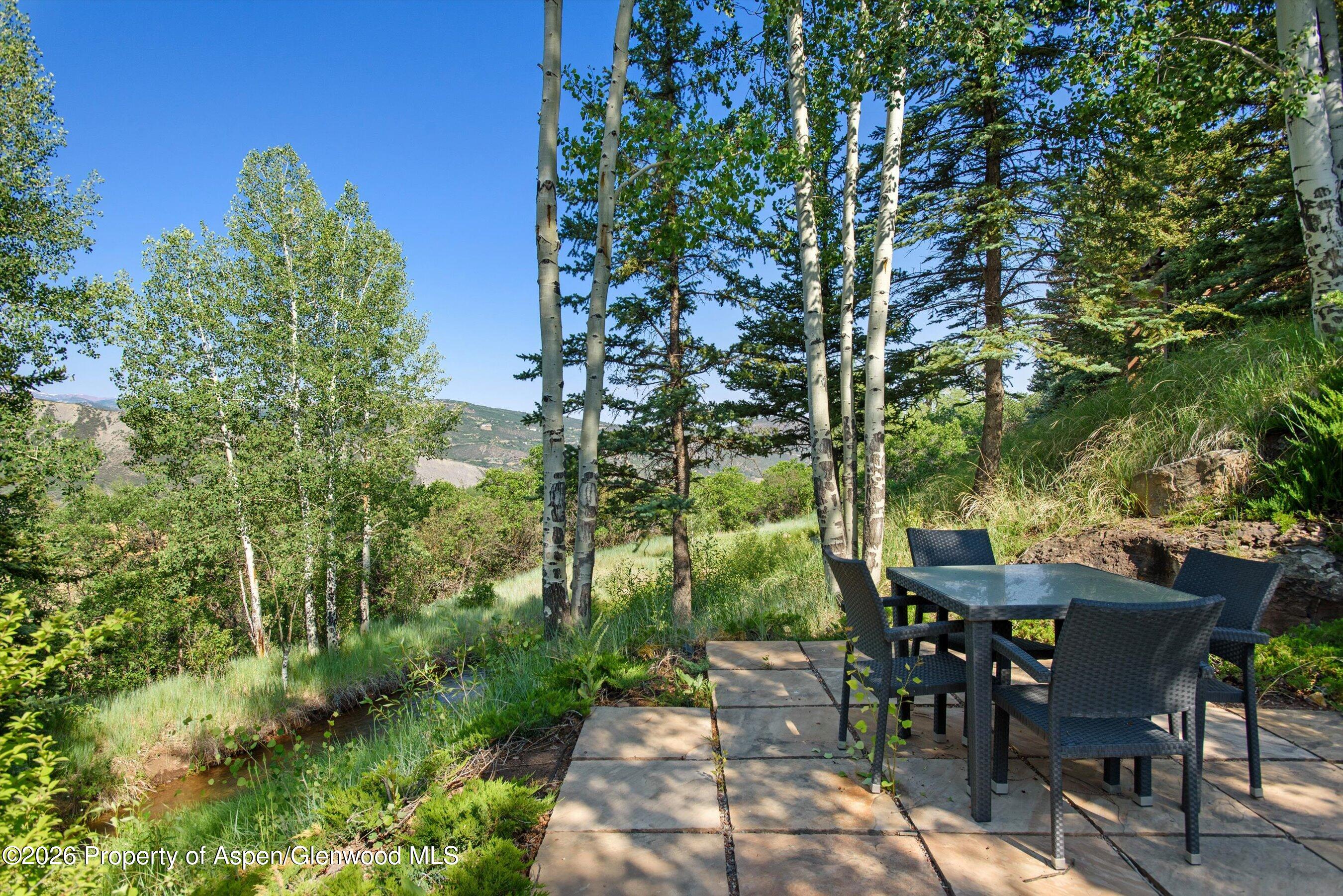 372 Sunnyside Lane Property Photo 45