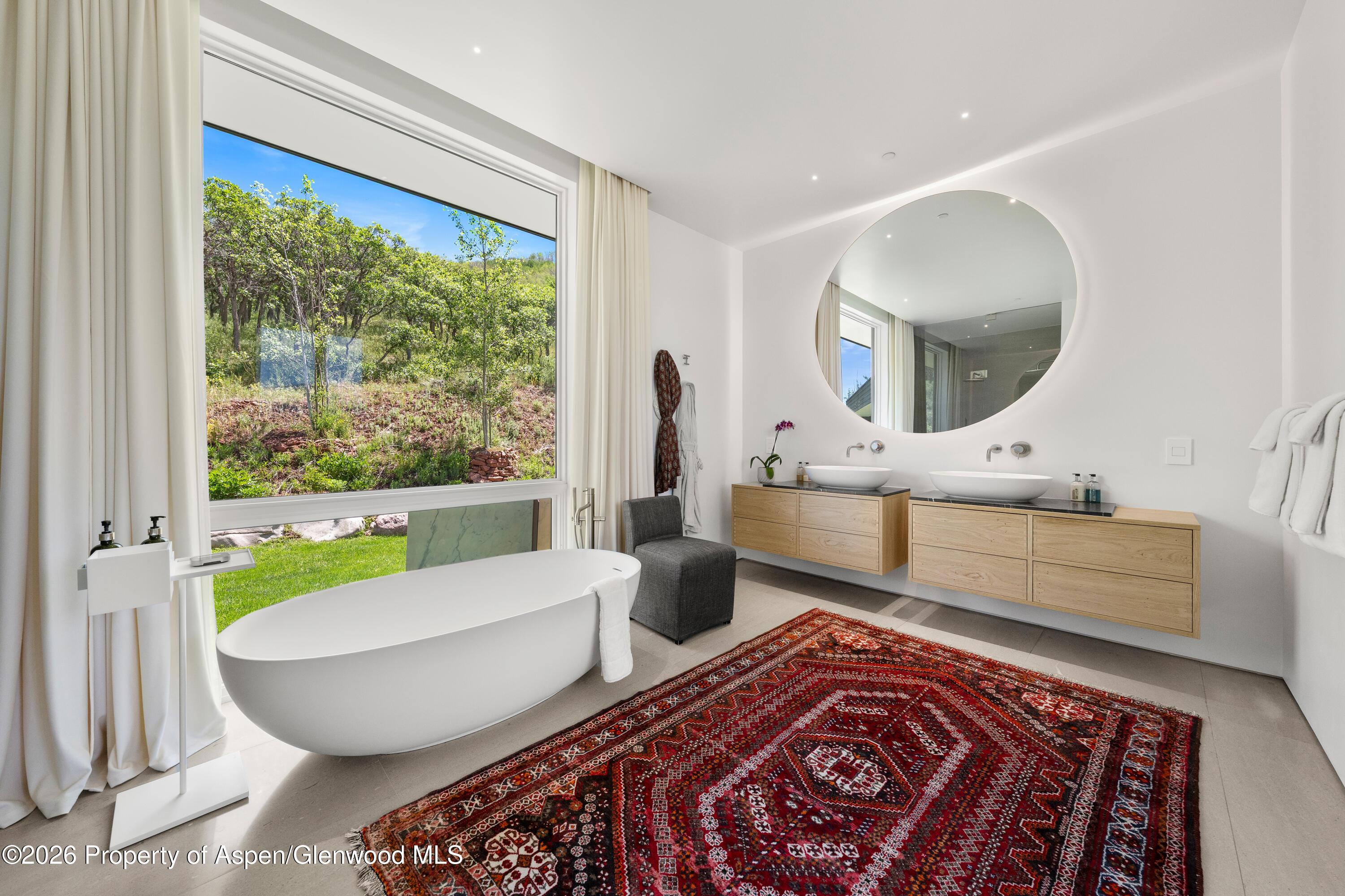 542 Carroll Drive Property Photo 36