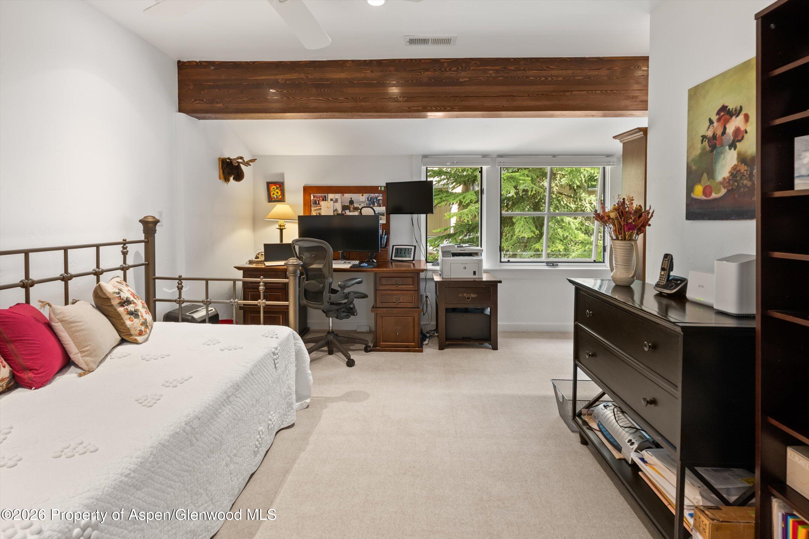 100 N 8th Street 19 Property Photo 13