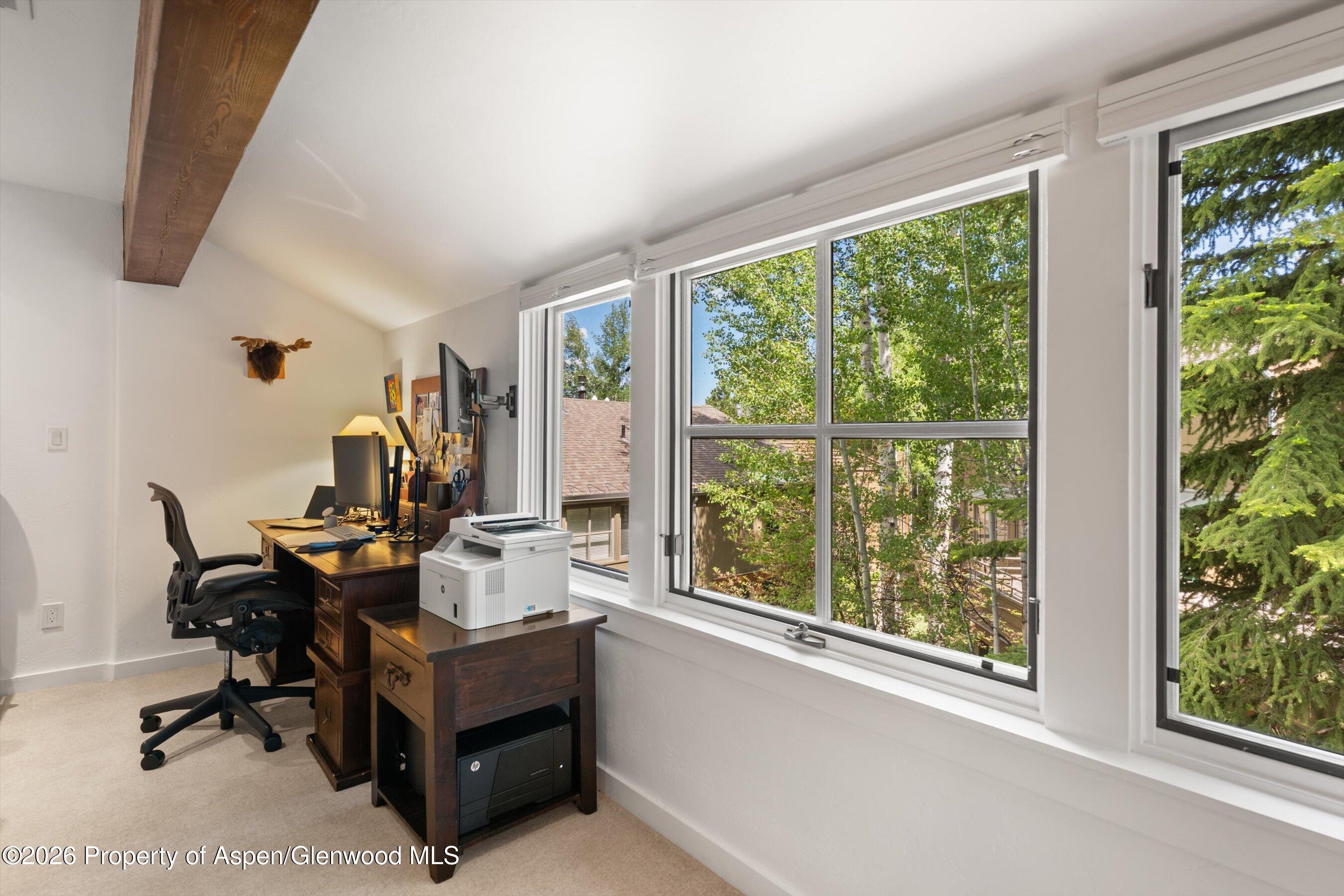 100 N 8th Street 19 Property Photo 14