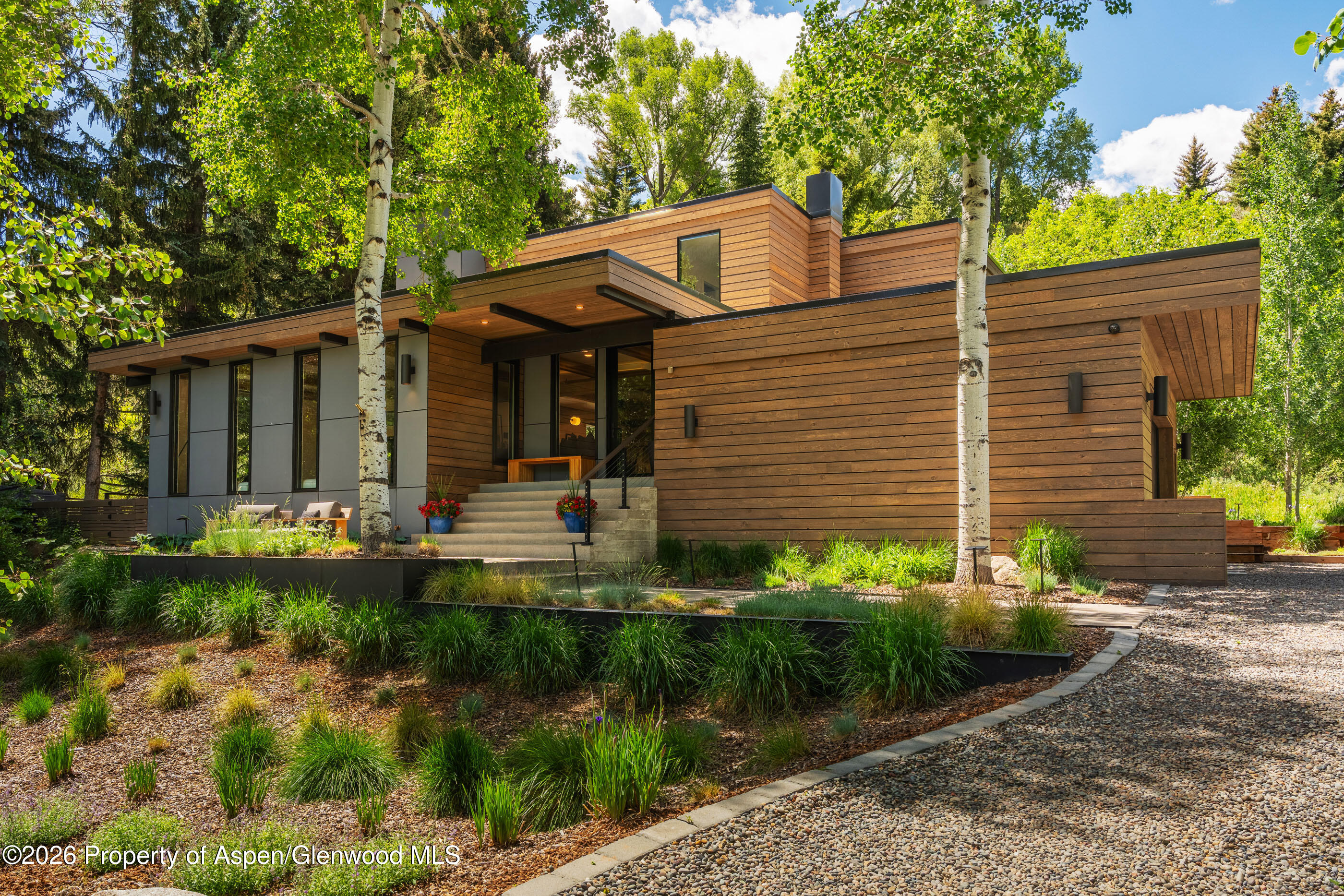 1235 Red Butte Drive Property Photo 1