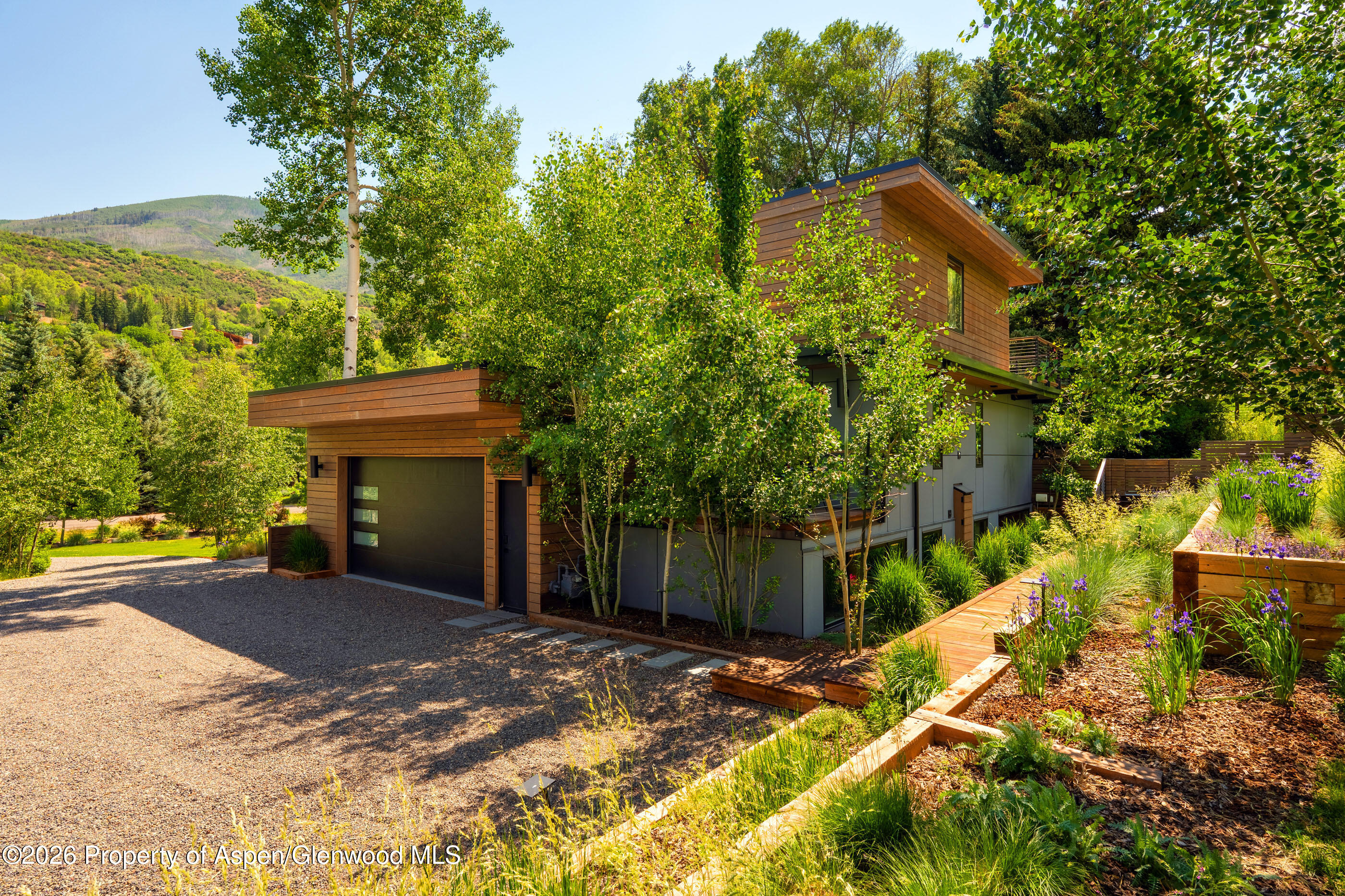 1235 Red Butte Drive Property Photo 37