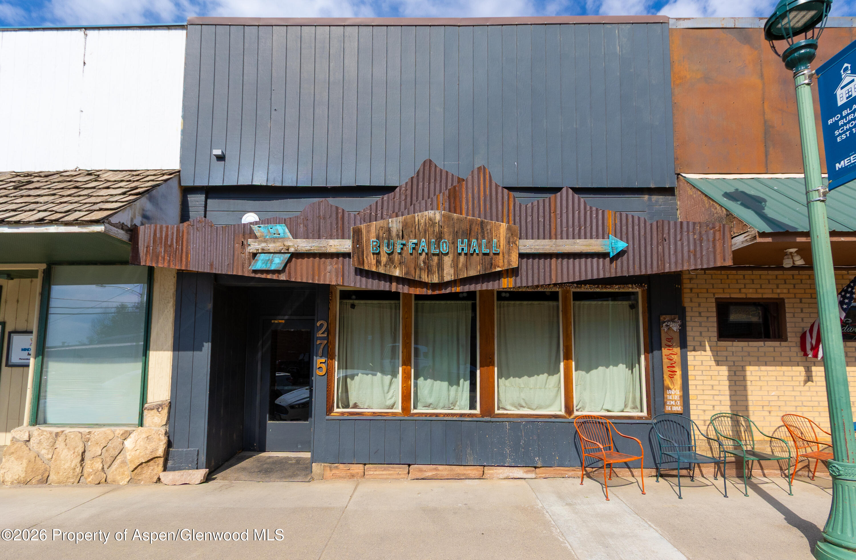 275 6th Street Property Photo 1