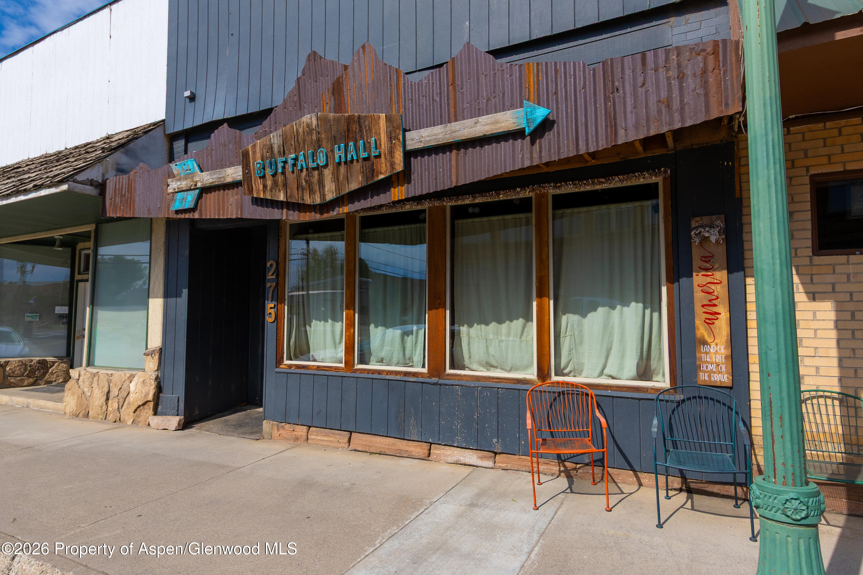 275 6th Street Property Photo 4
