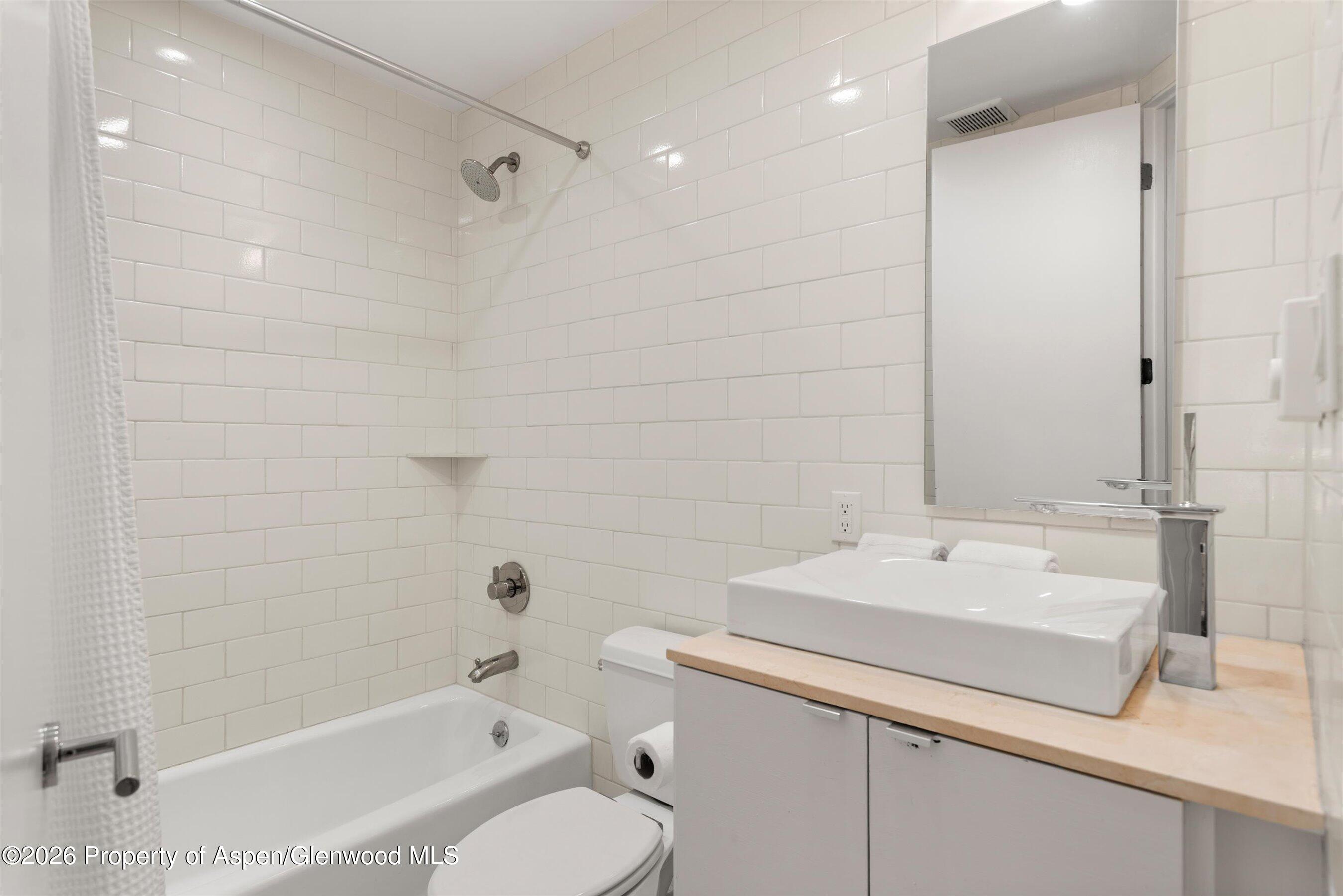 805 E Cooper Avenue 2 Property Photo 9