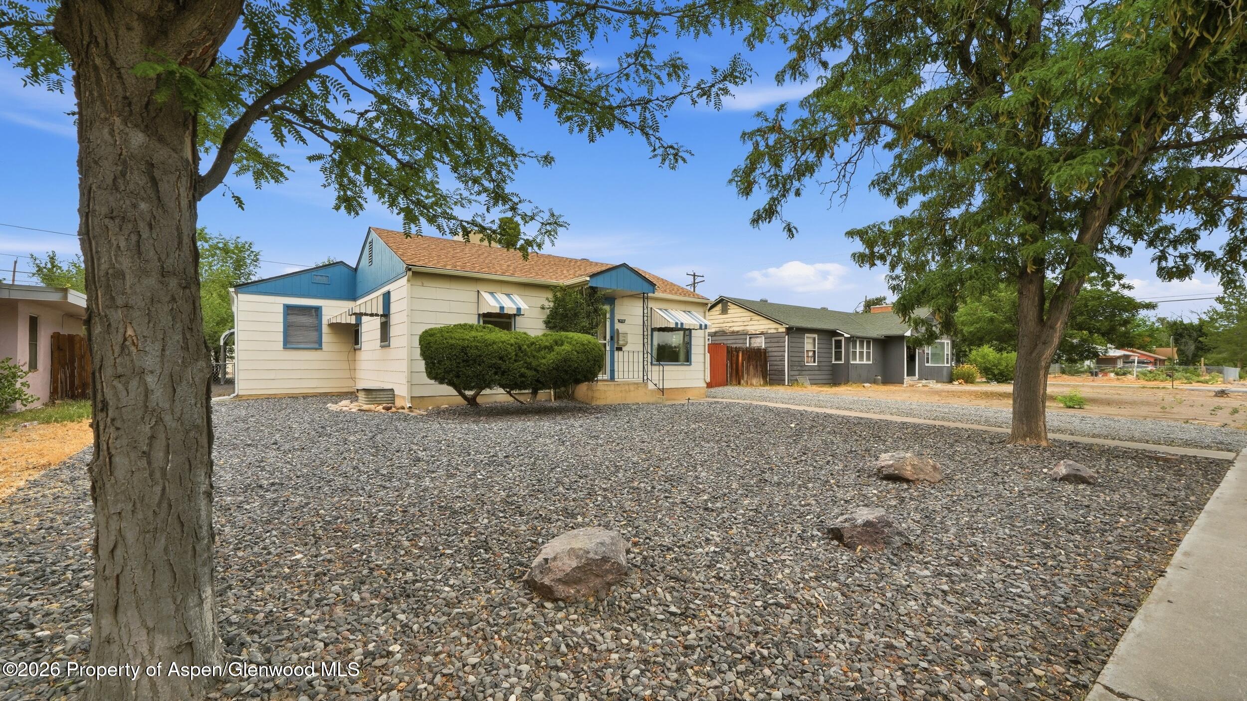 1830 Elm Avenue Property Photo 3