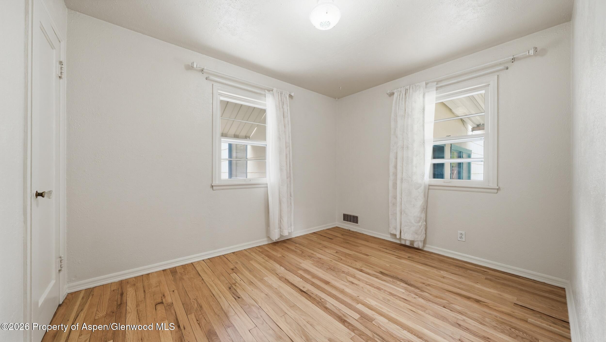 1830 Elm Avenue Property Photo 16