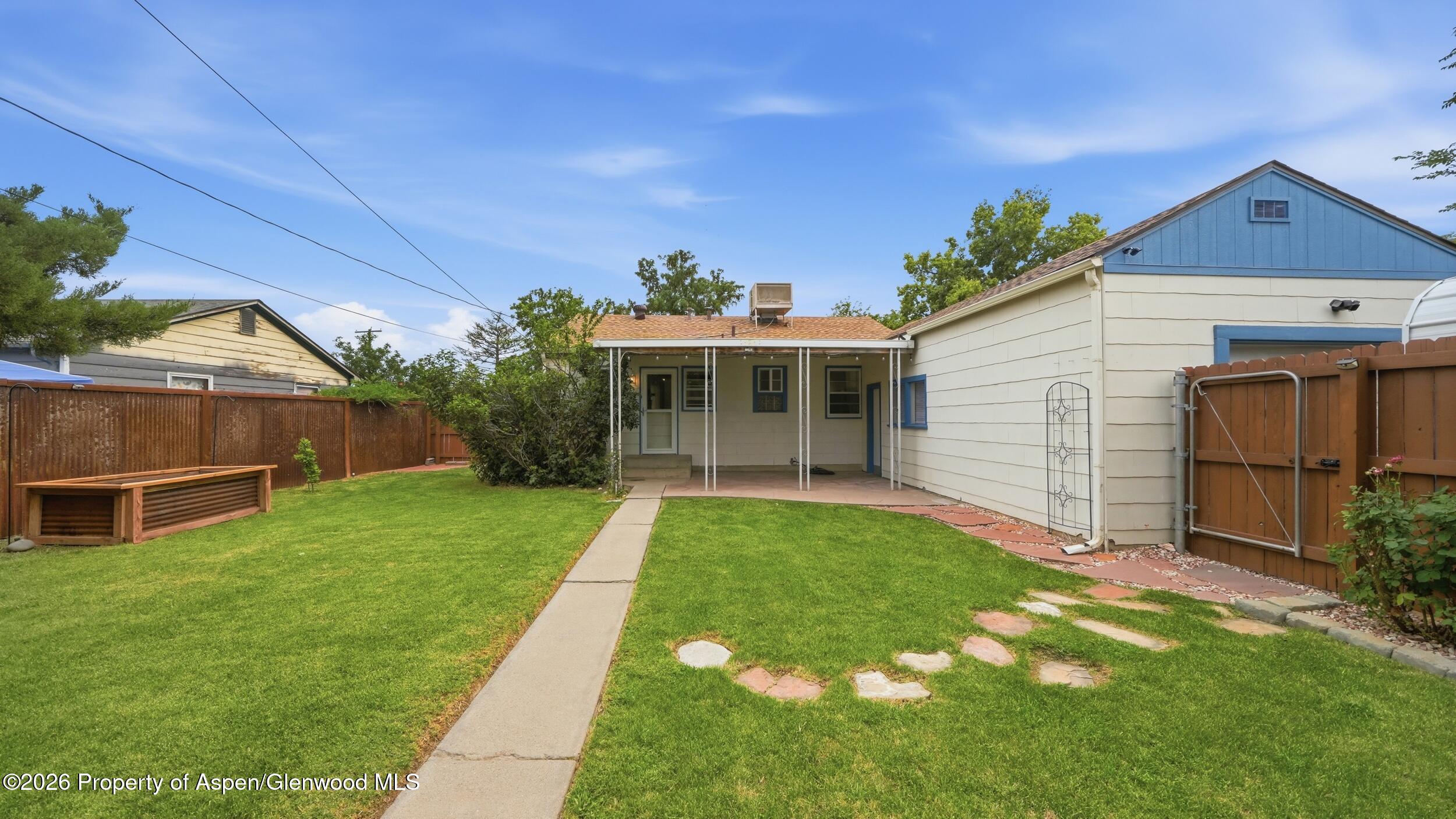 1830 Elm Avenue Property Photo 17