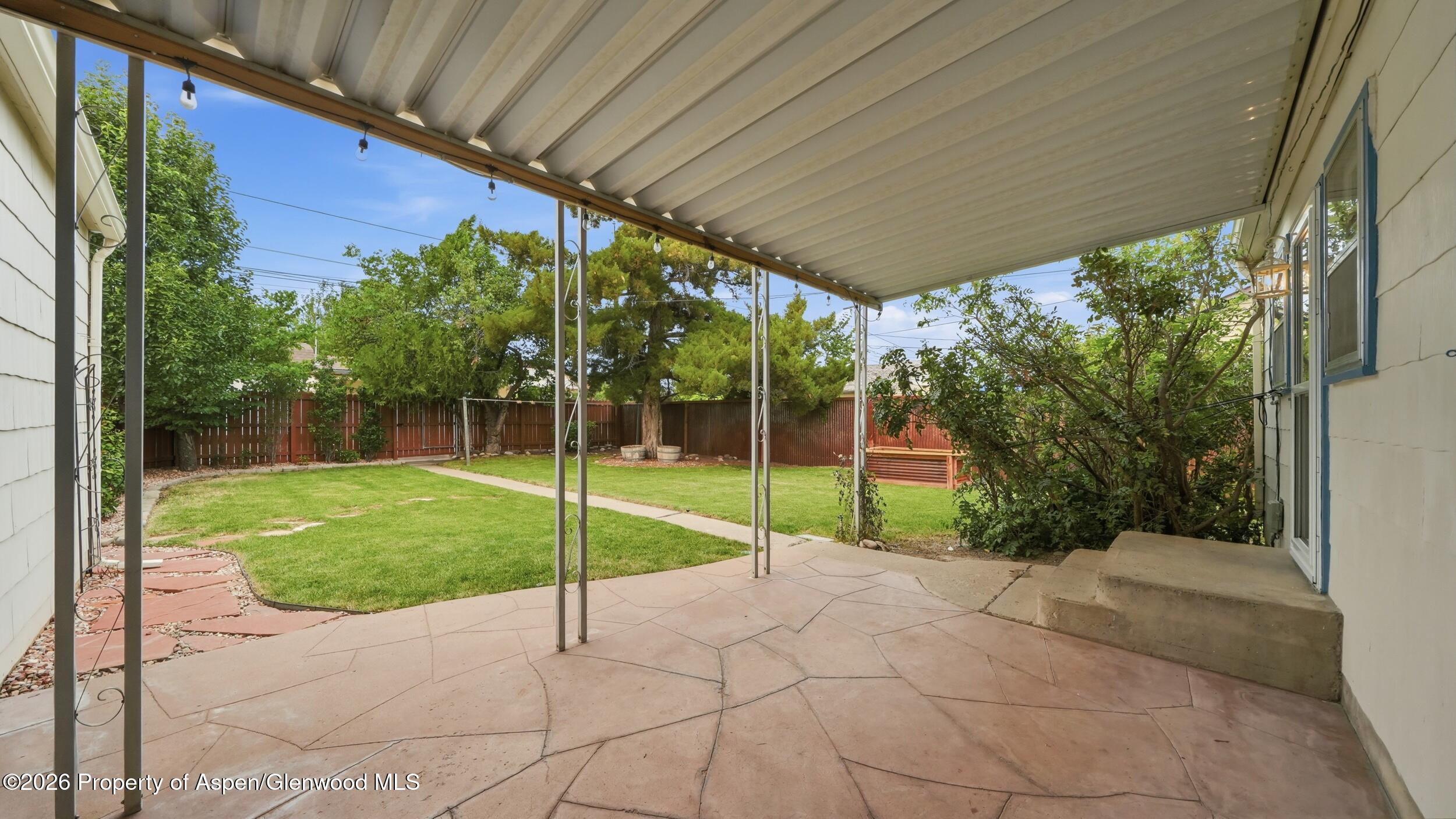 1830 Elm Avenue Property Photo 20
