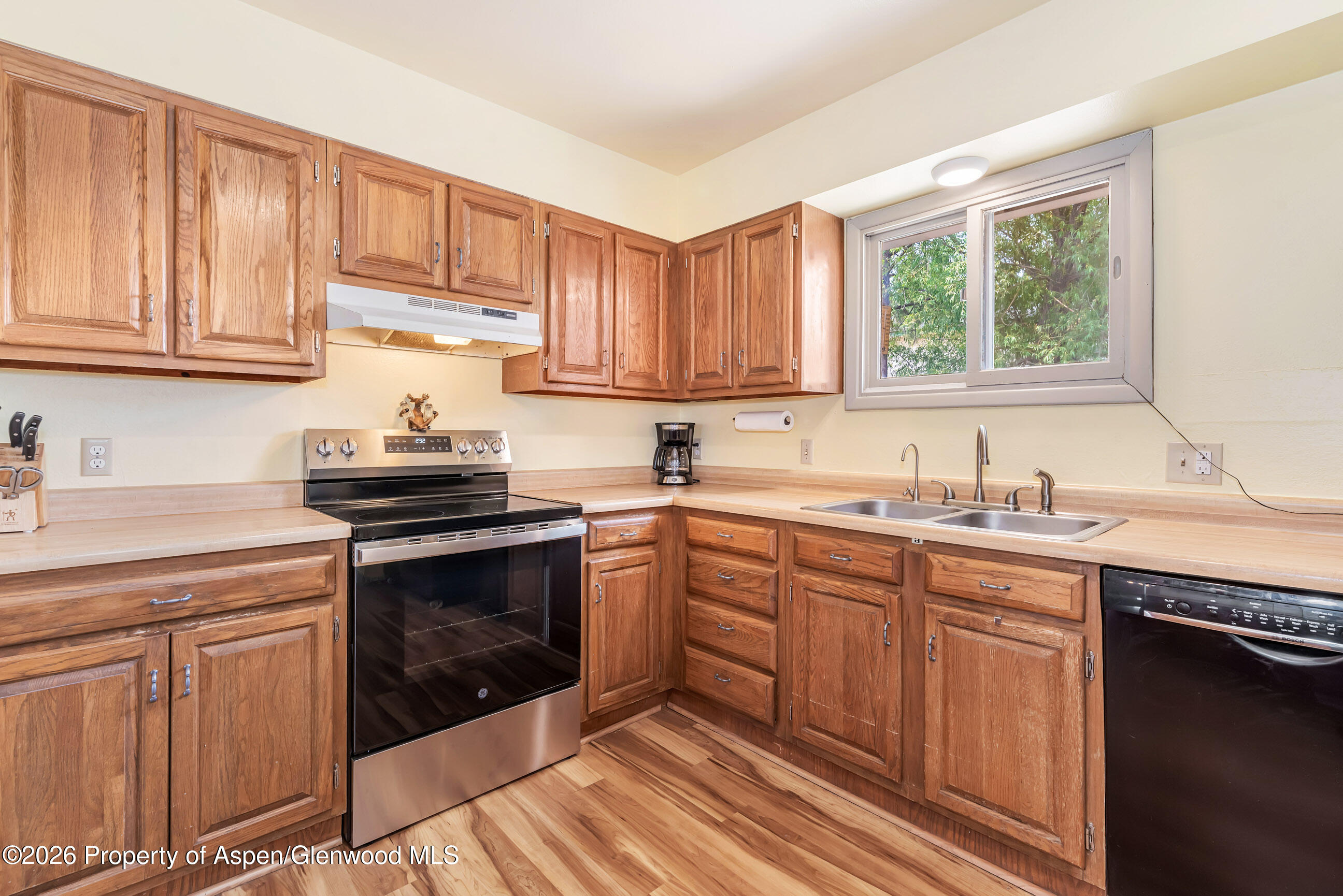 1059 Van Dorn Drive Property Photo 14
