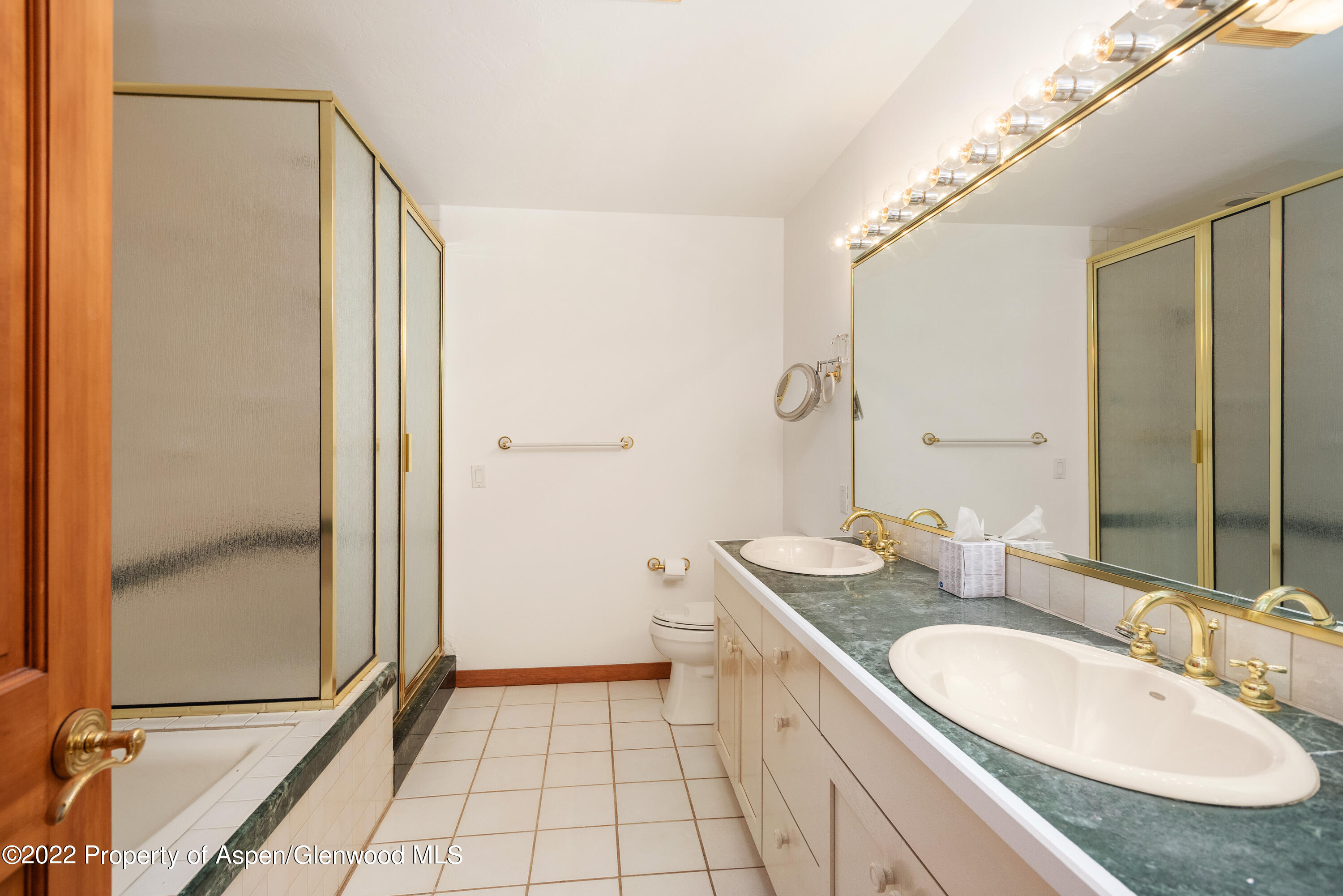180 River Oaks Lane Property Photo 22