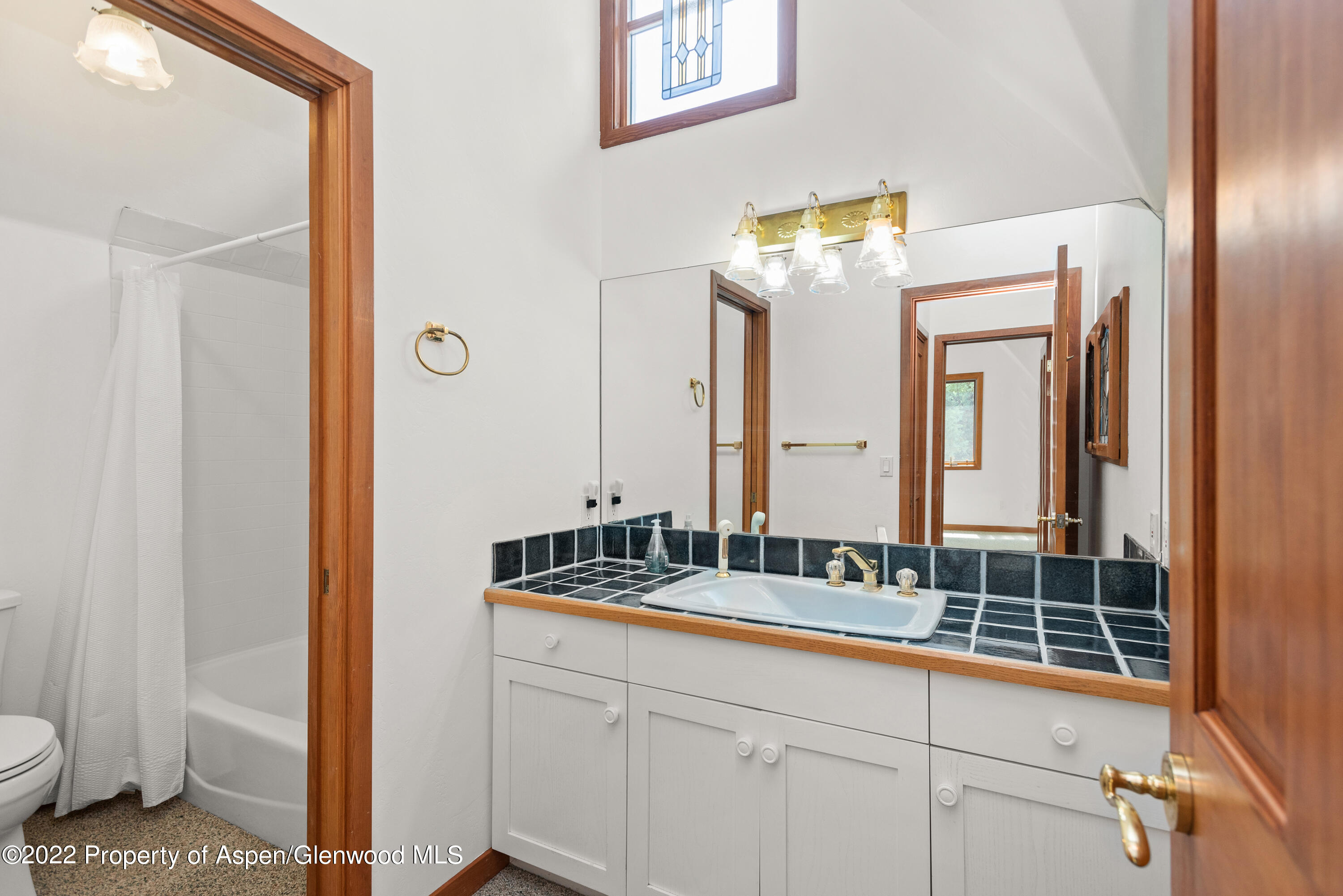 180 River Oaks Lane Property Photo 25