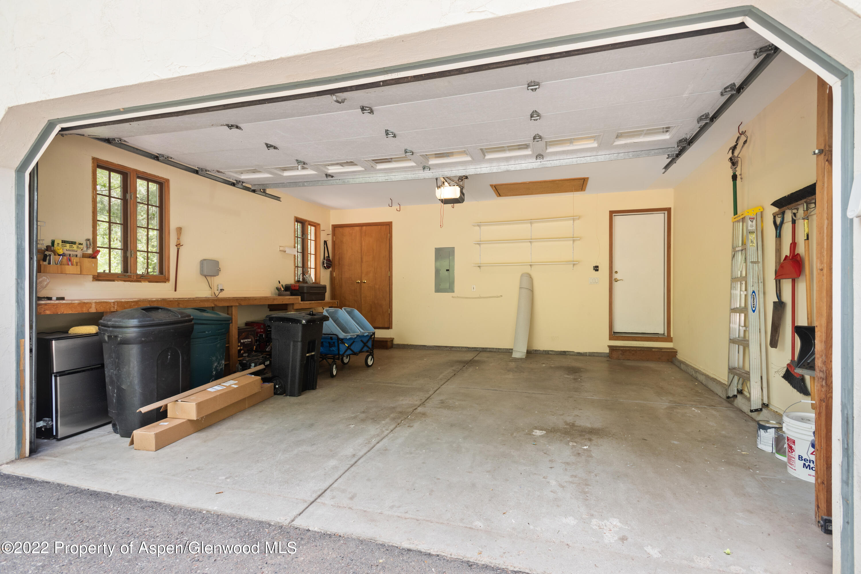 180 River Oaks Lane Property Photo 26