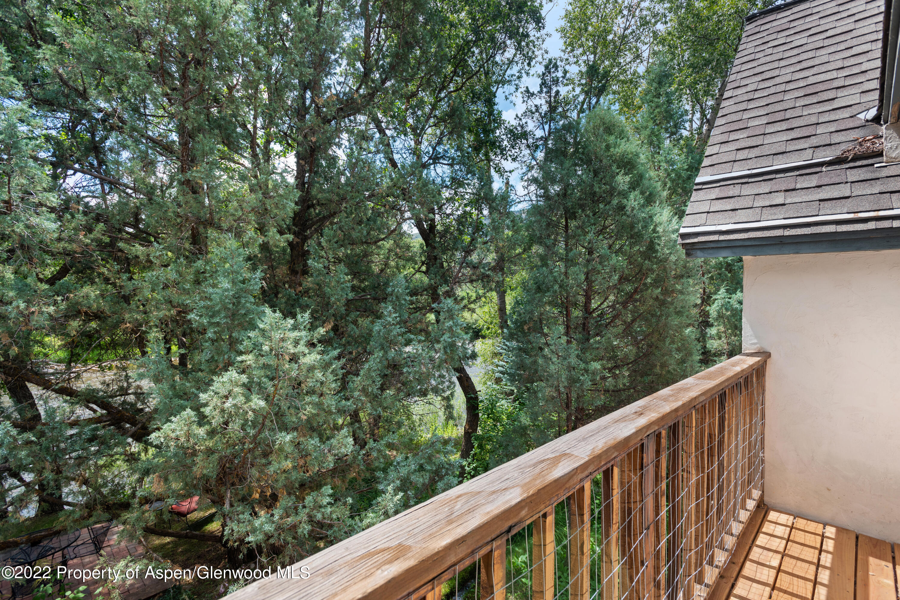 180 River Oaks Lane Property Photo 28
