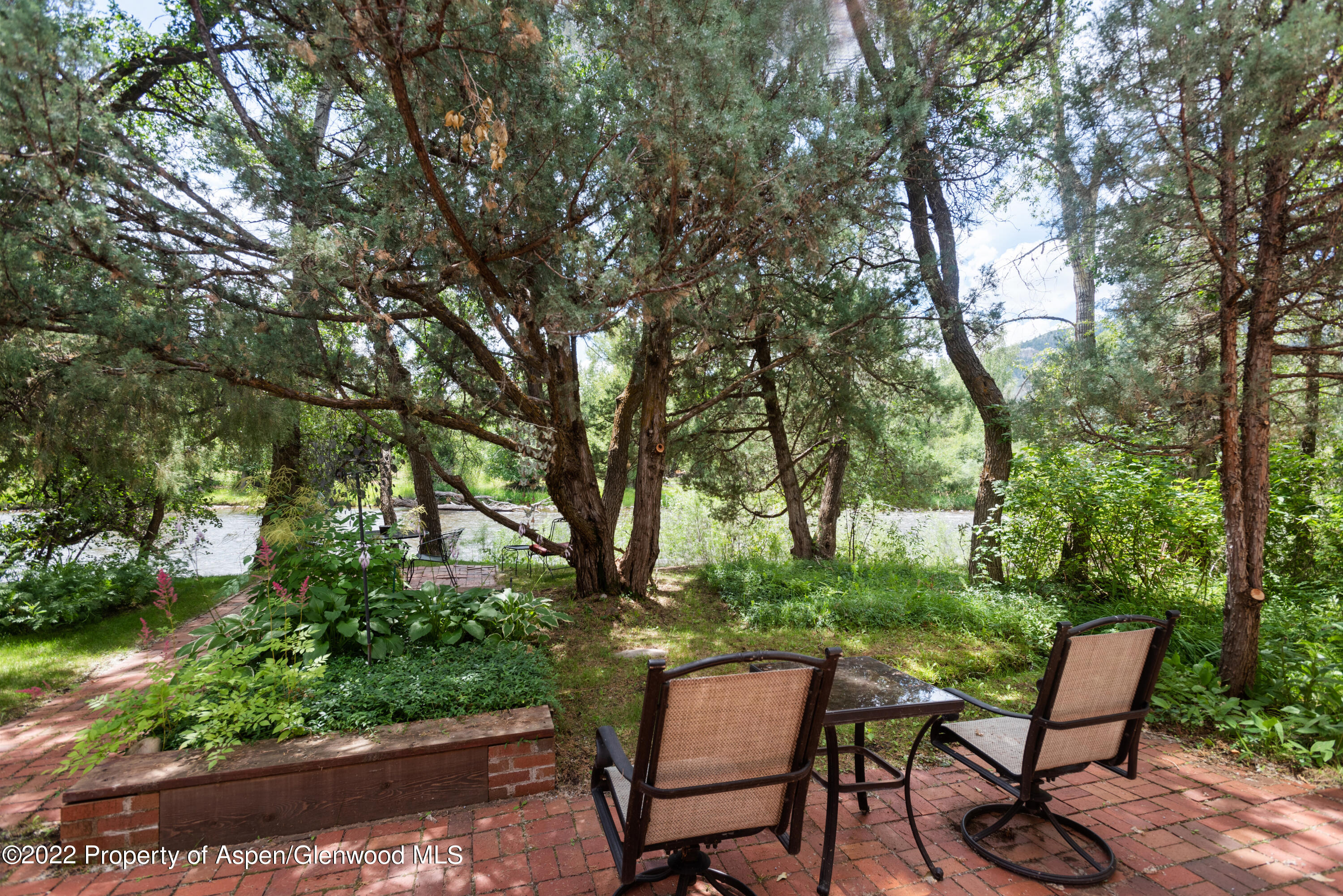 180 River Oaks Lane Property Photo 34