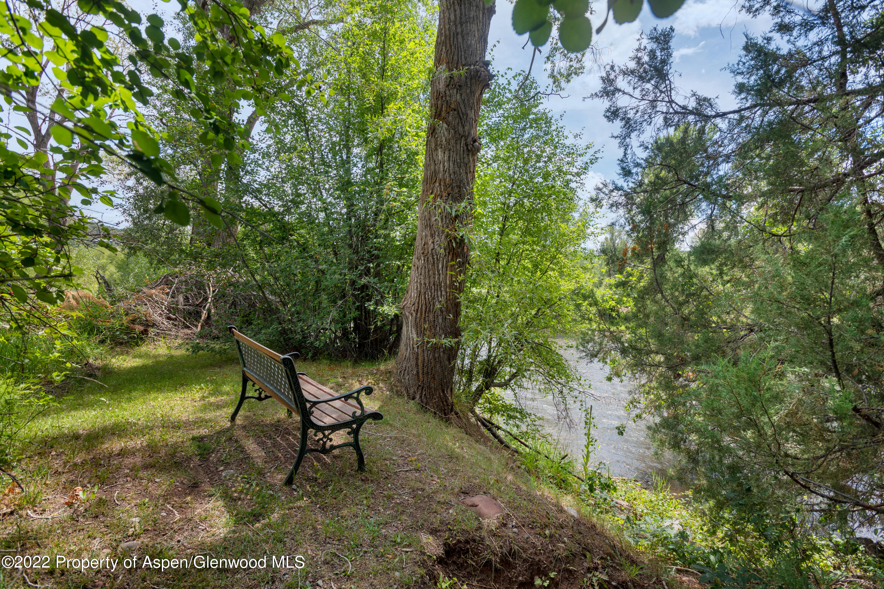 180 River Oaks Lane Property Photo 35