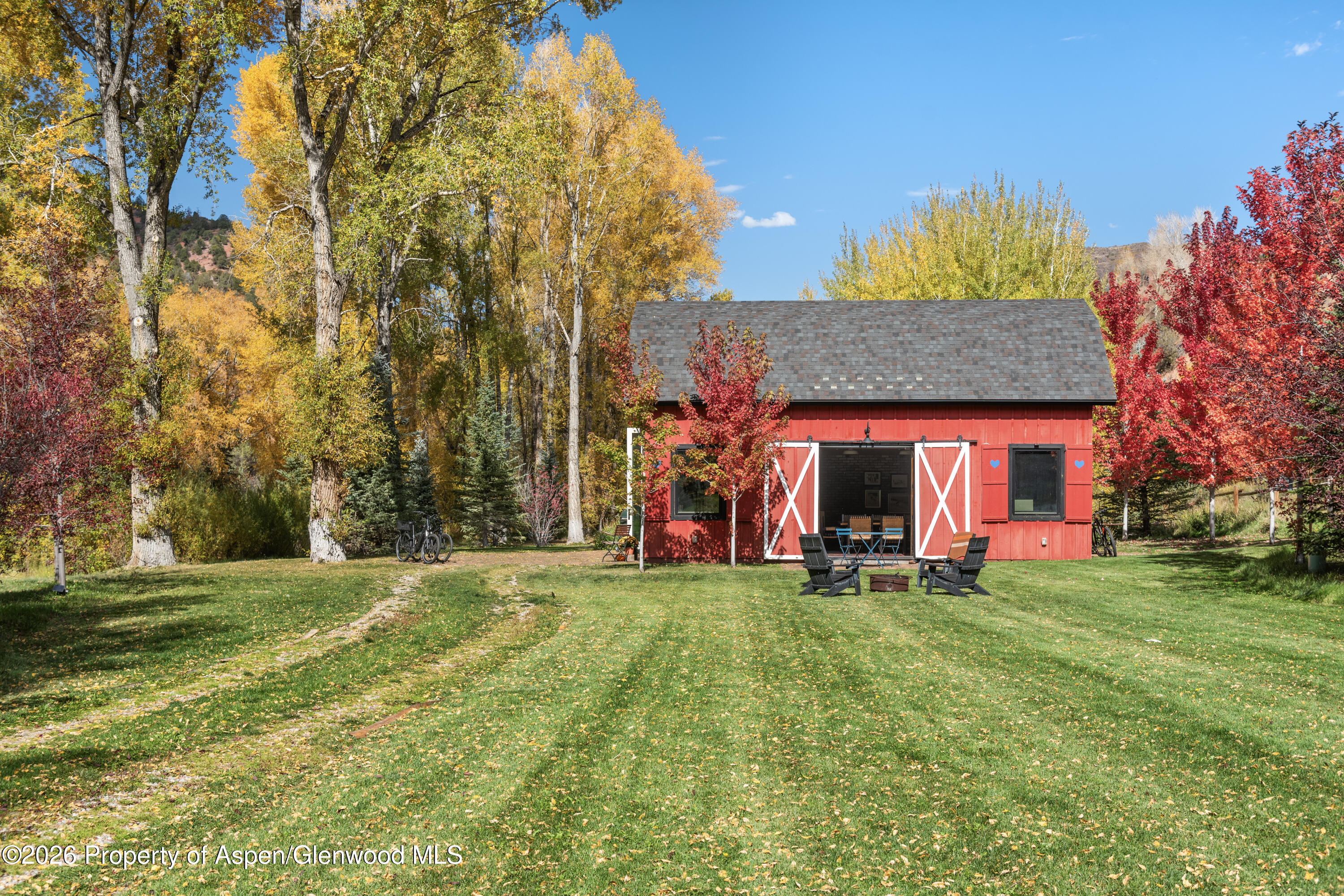 4054 Lower River Road Property Photo 28