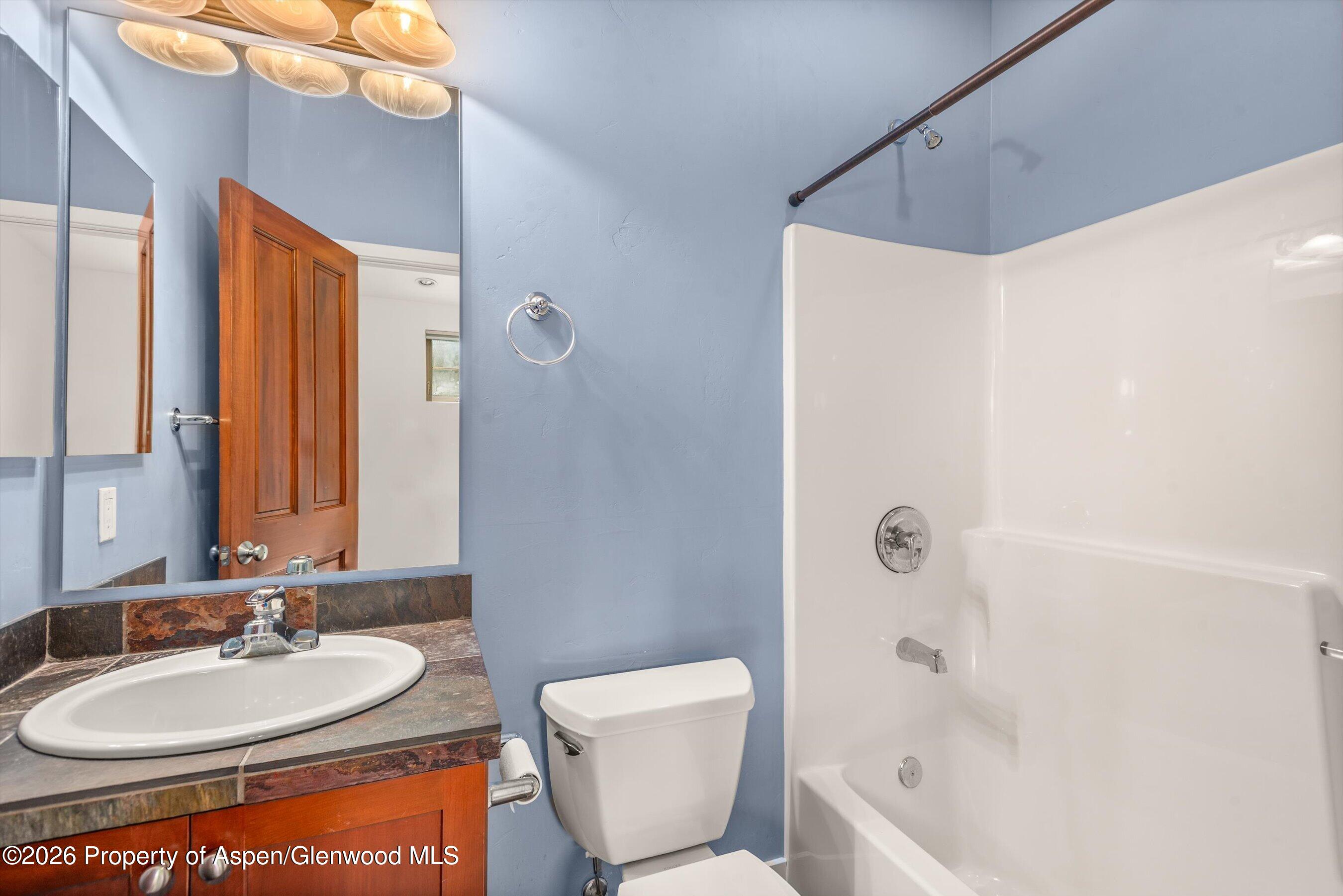 520 Evans Court Property Photo 29