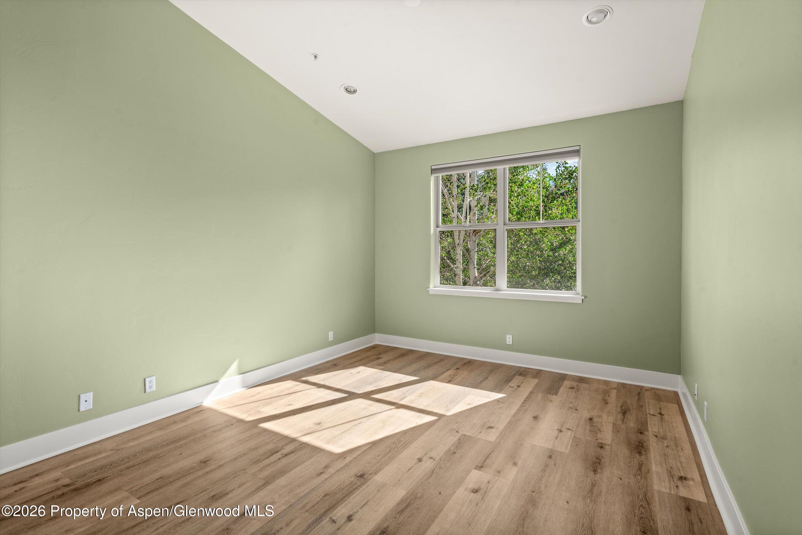520 Evans Court Property Photo 30