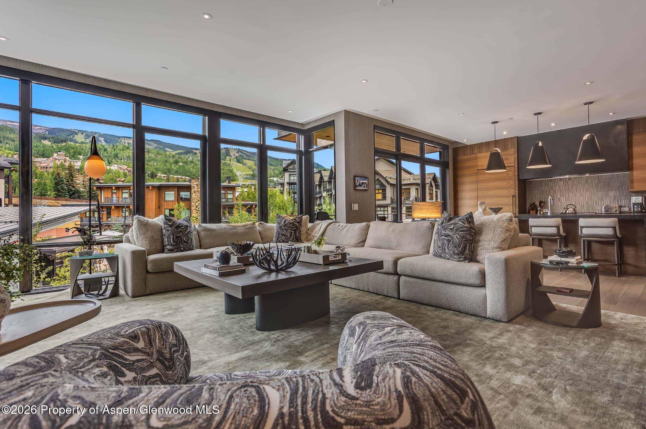 45 Wood Road 603