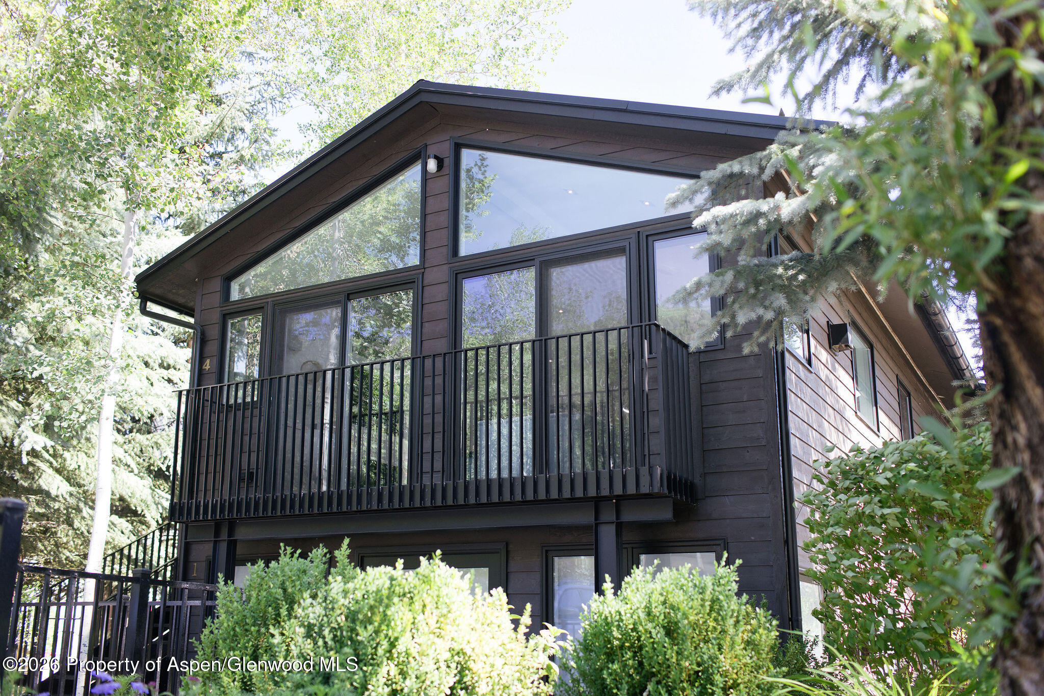 950 E Durant Avenue 4 Property Photo 3