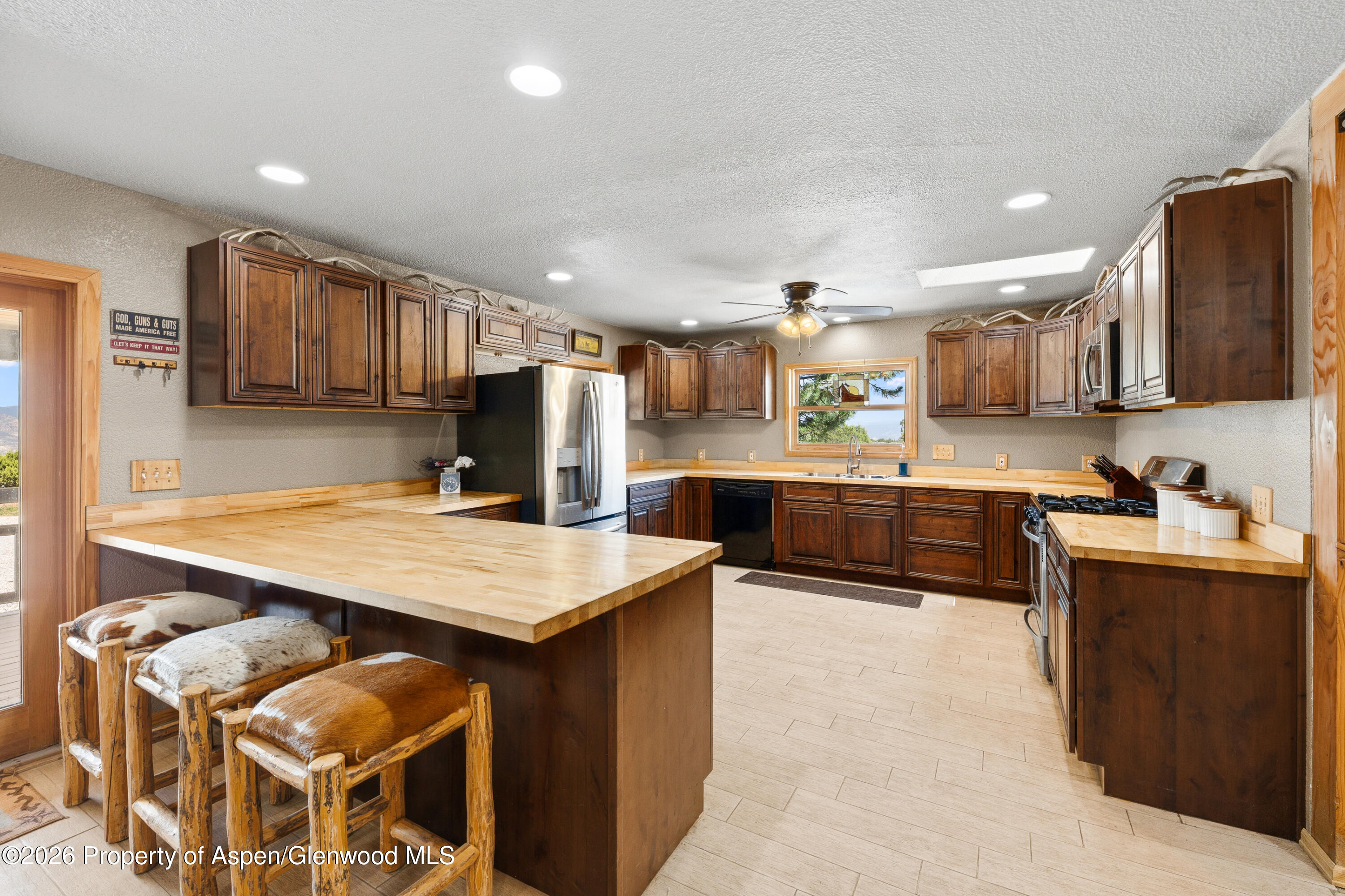400 Quick Silver Way Property Photo 14