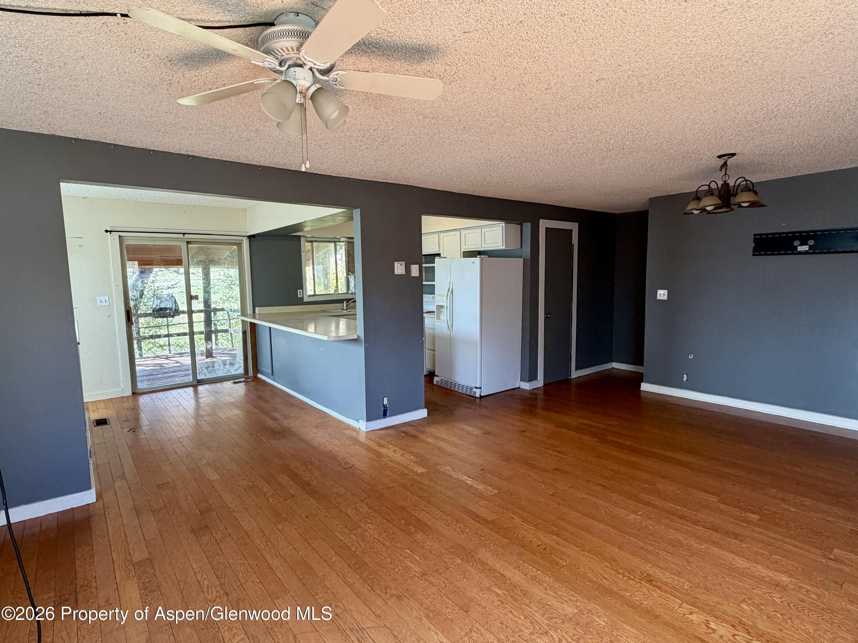 1276 Hill Street Property Photo 1