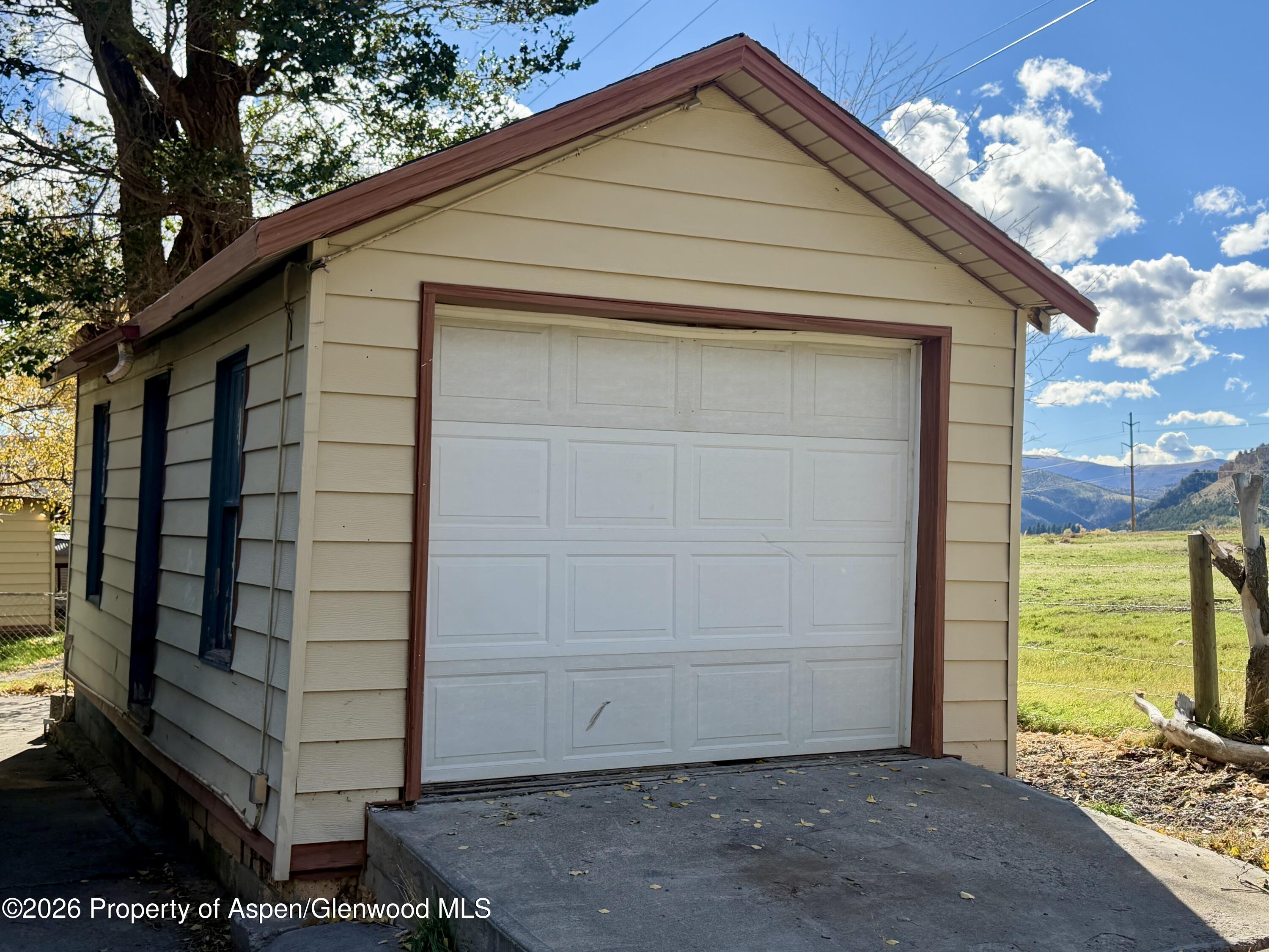 1276 Hill Street Property Photo 22