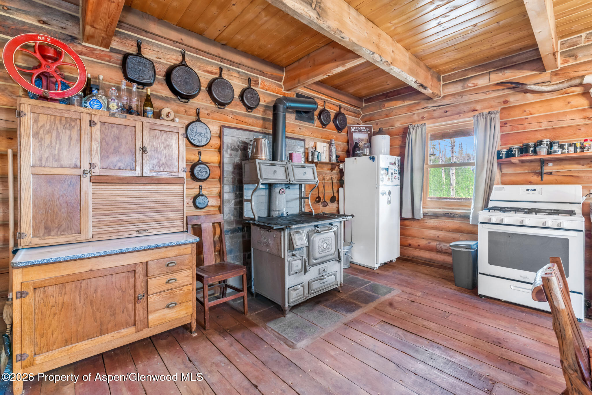 943 Routt Forest Drive Property Photo 39