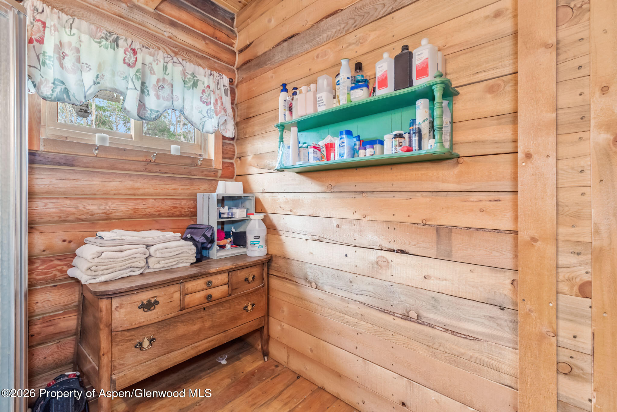 943 Routt Forest Drive Property Photo 45