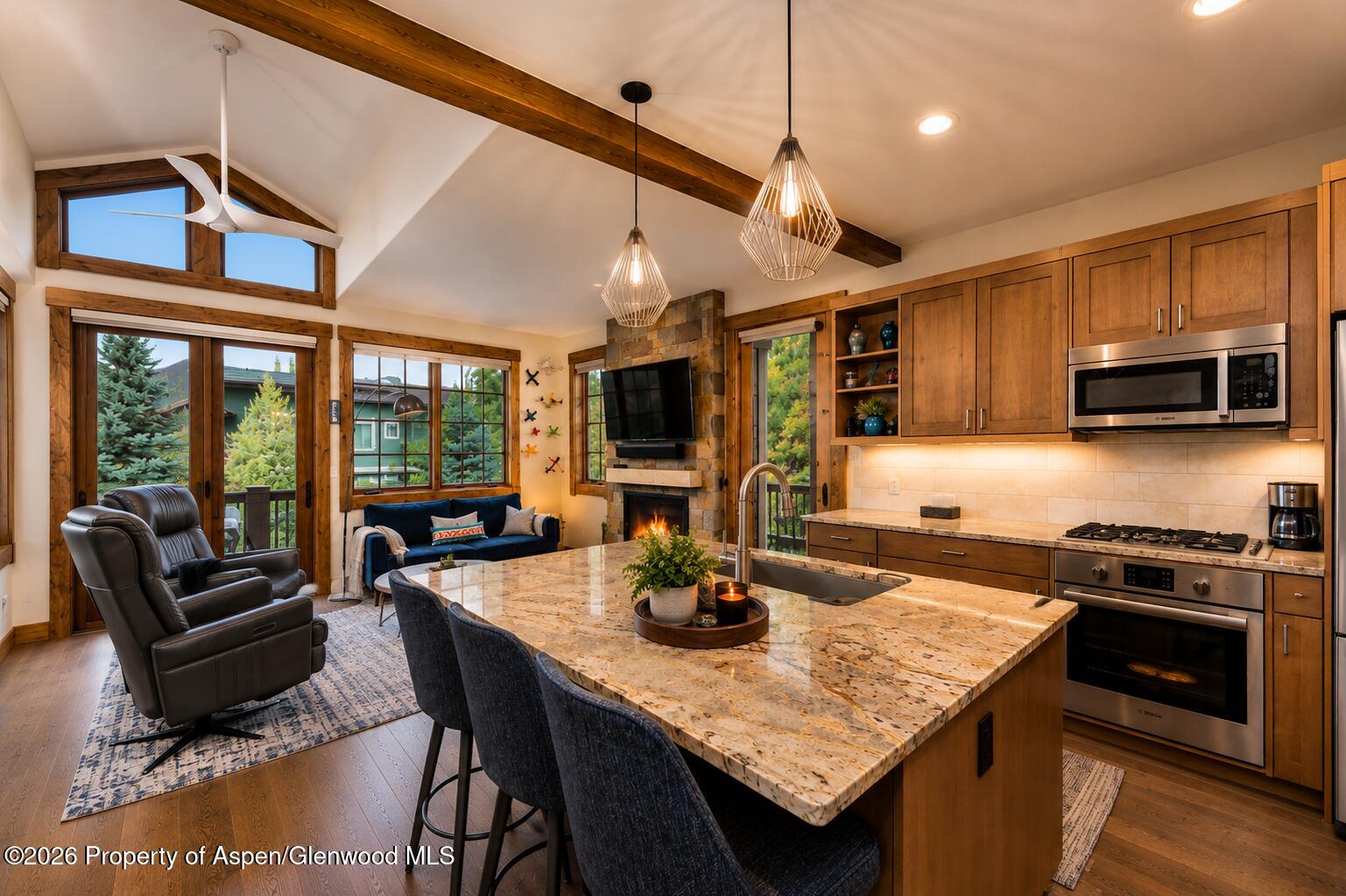 220 Overlook Ridge Property Photo 6
