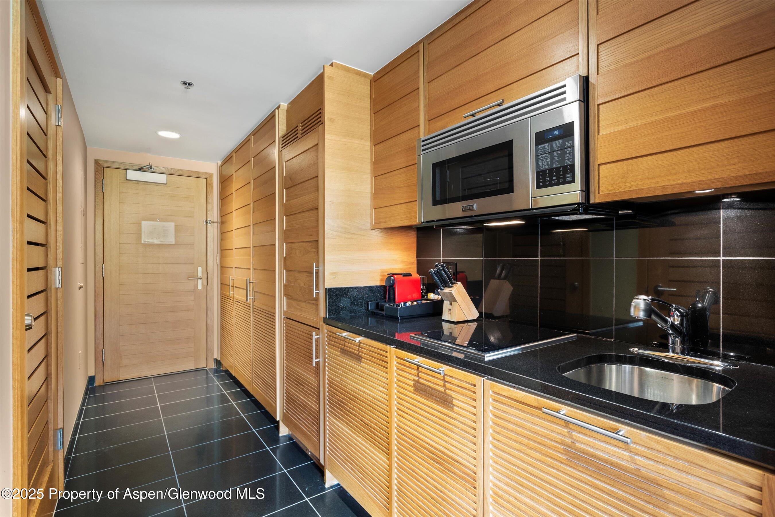 130 Wood Road 614 Property Photo 11