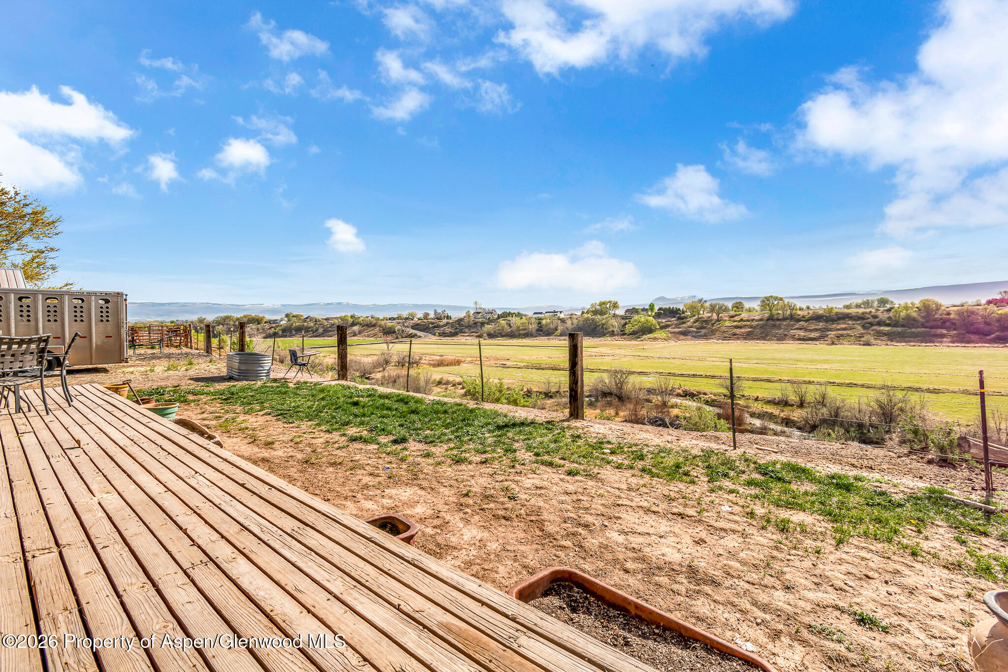 582 1600 Road Property Photo 5