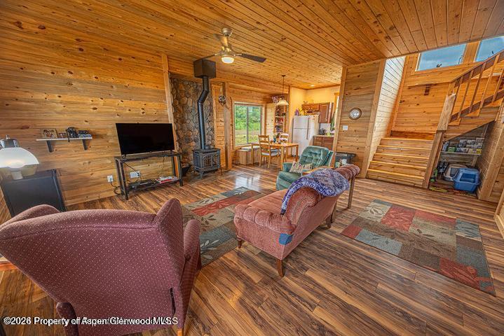 1349 Eagle Loop Property Photo 6