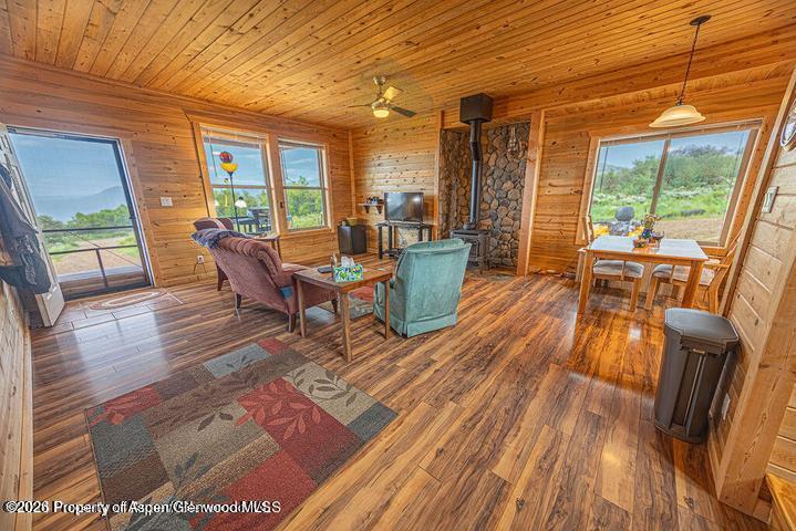 1349 Eagle Loop Property Photo 7