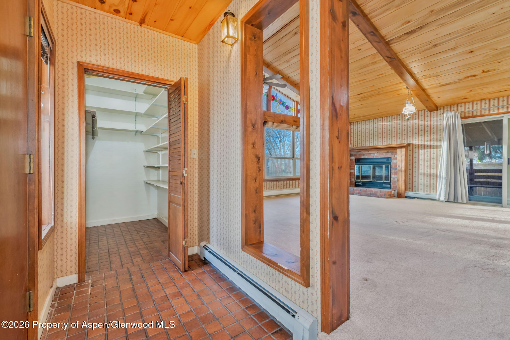 805 Rose Street Property Photo 4