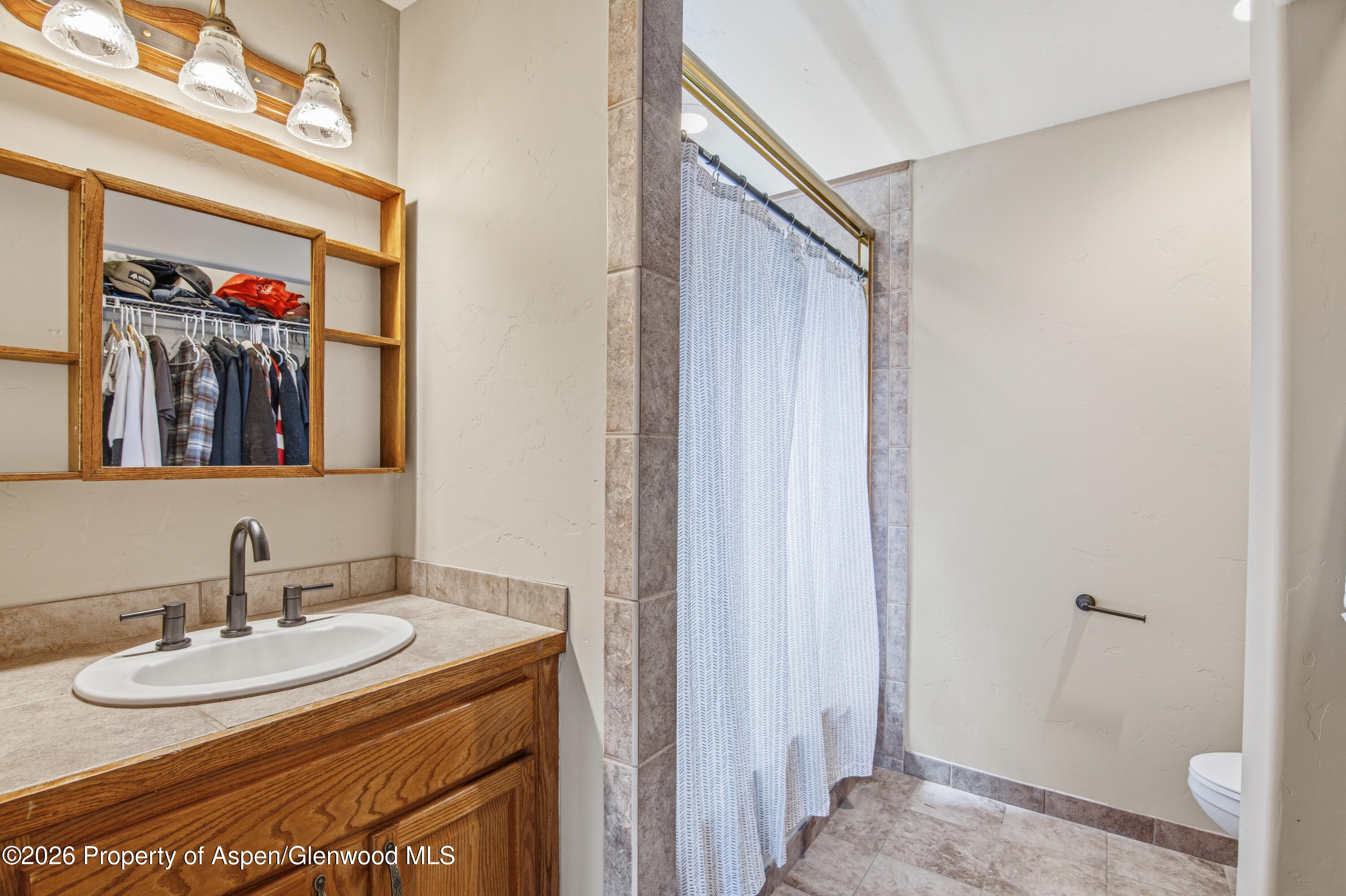 33 Iron Horse Road Property Photo 11