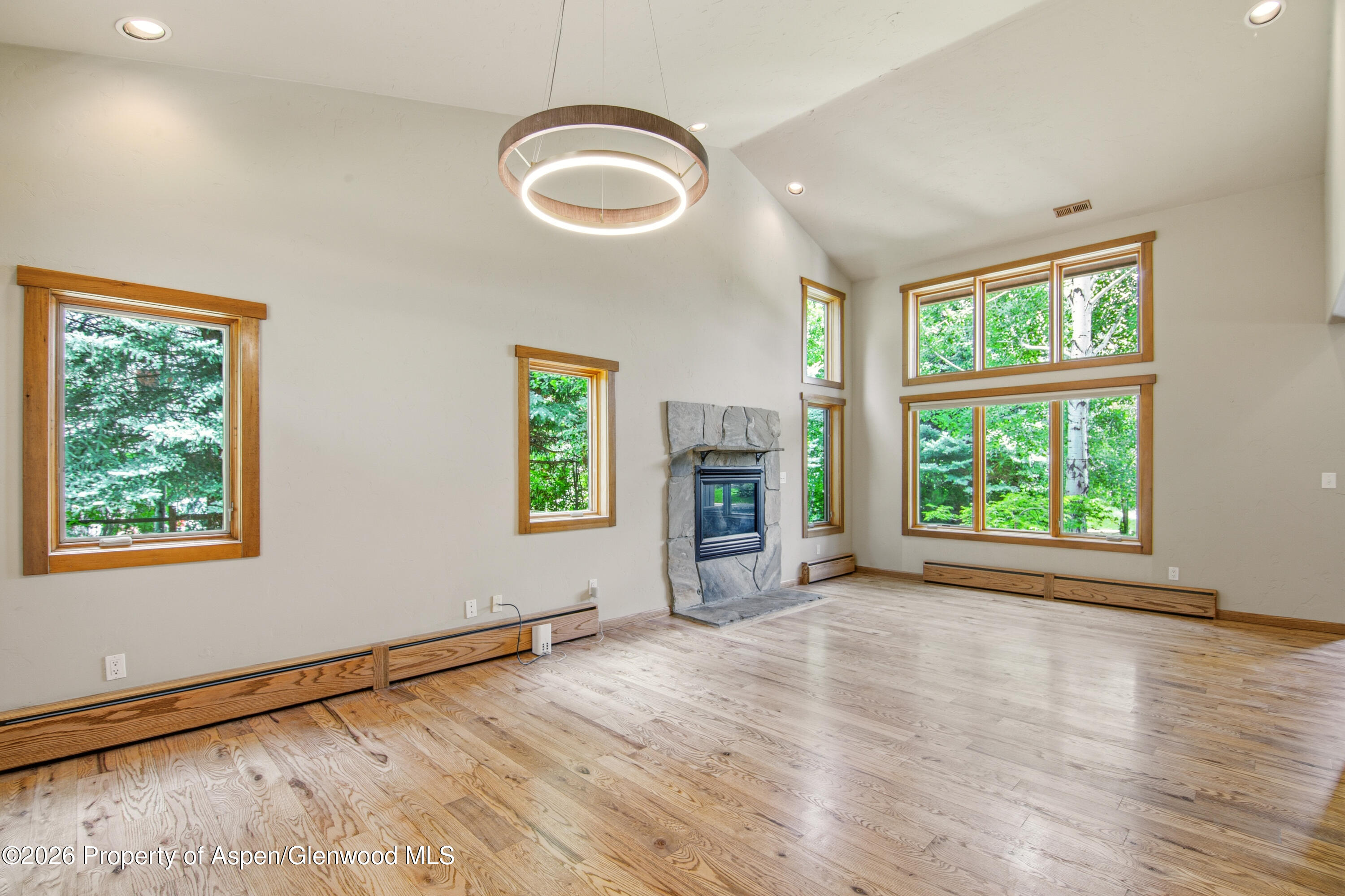 33 Iron Horse Road Property Photo 12