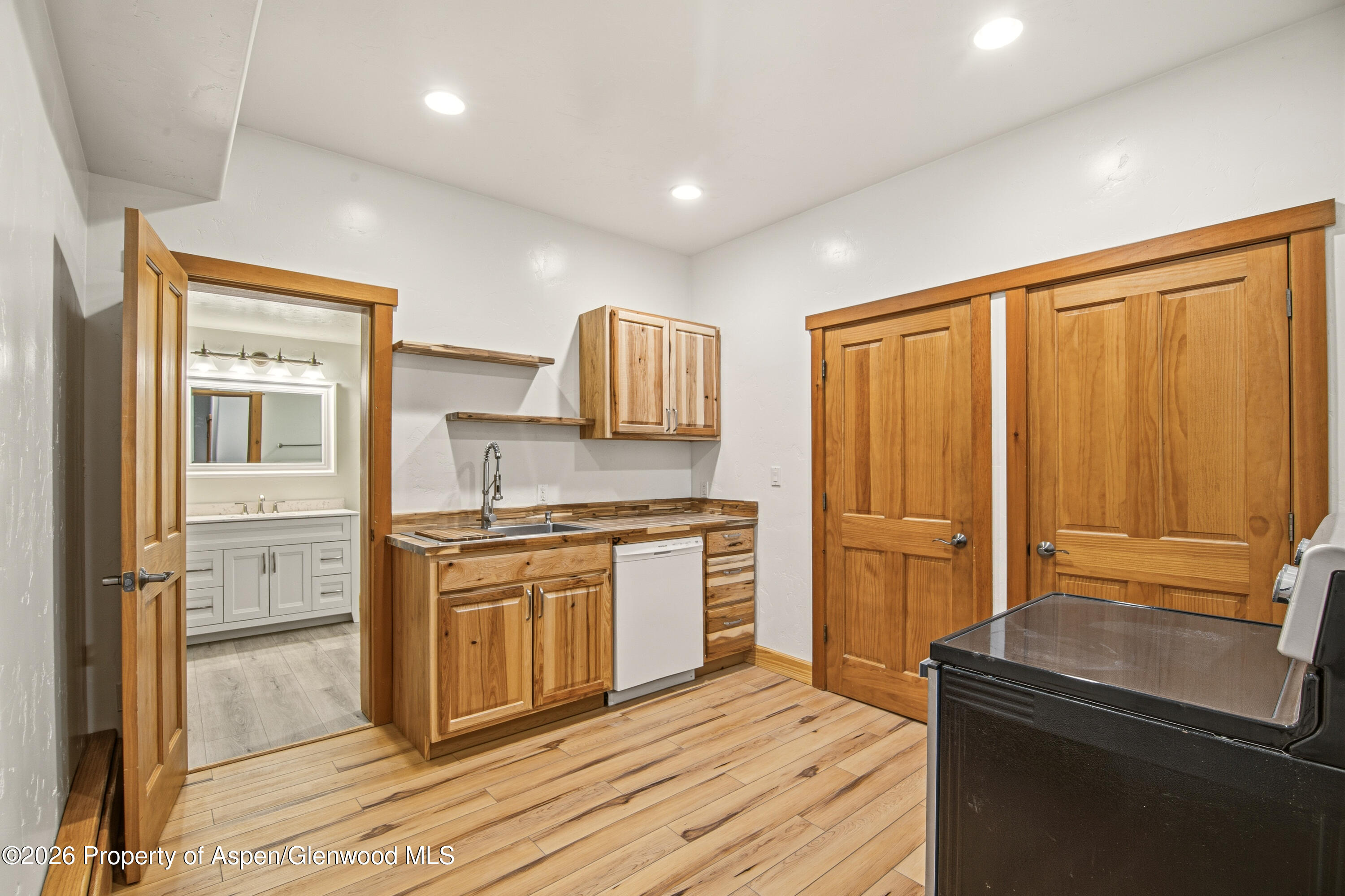 33 Iron Horse Road Property Photo 16