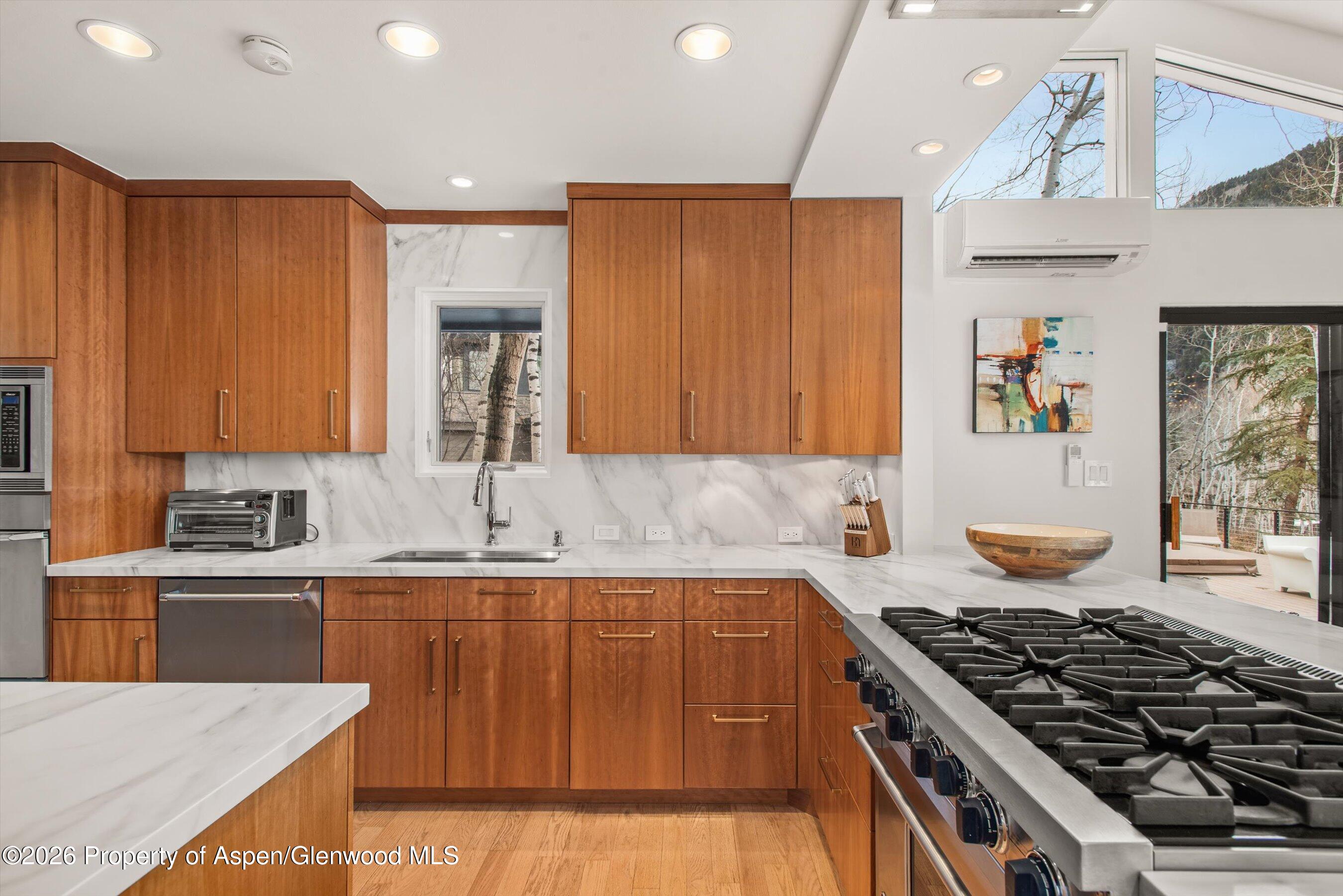 193637 Property Photo 8