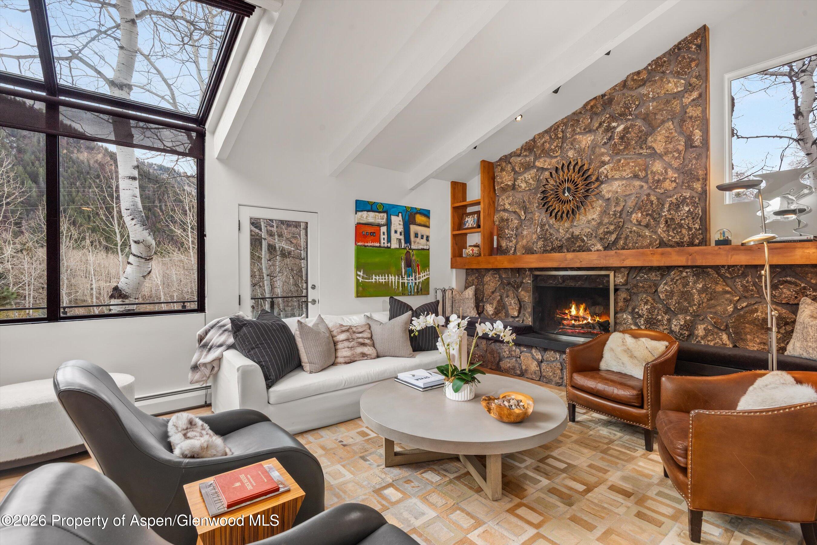 193637 Property Photo 11