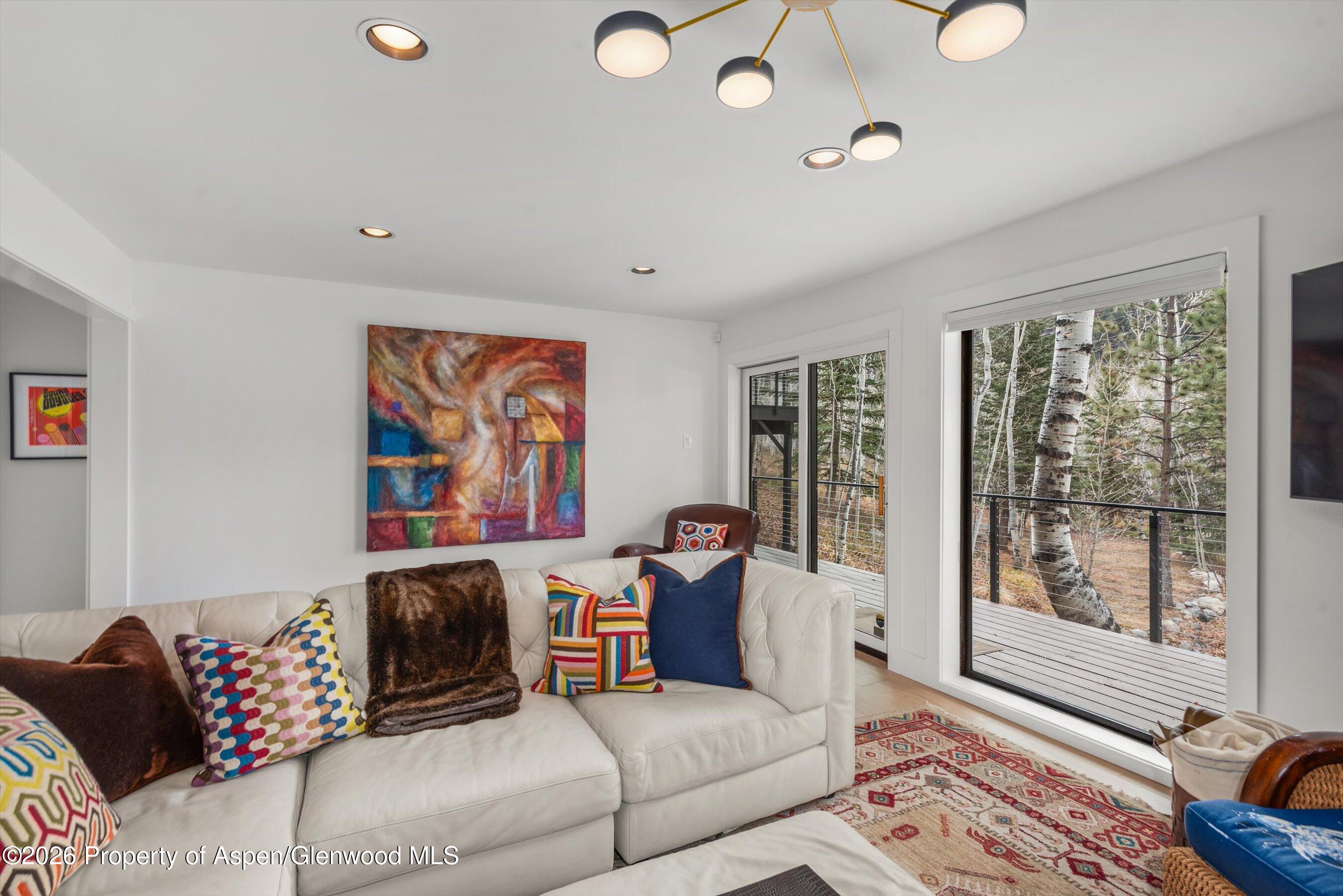 193637 Property Photo 23